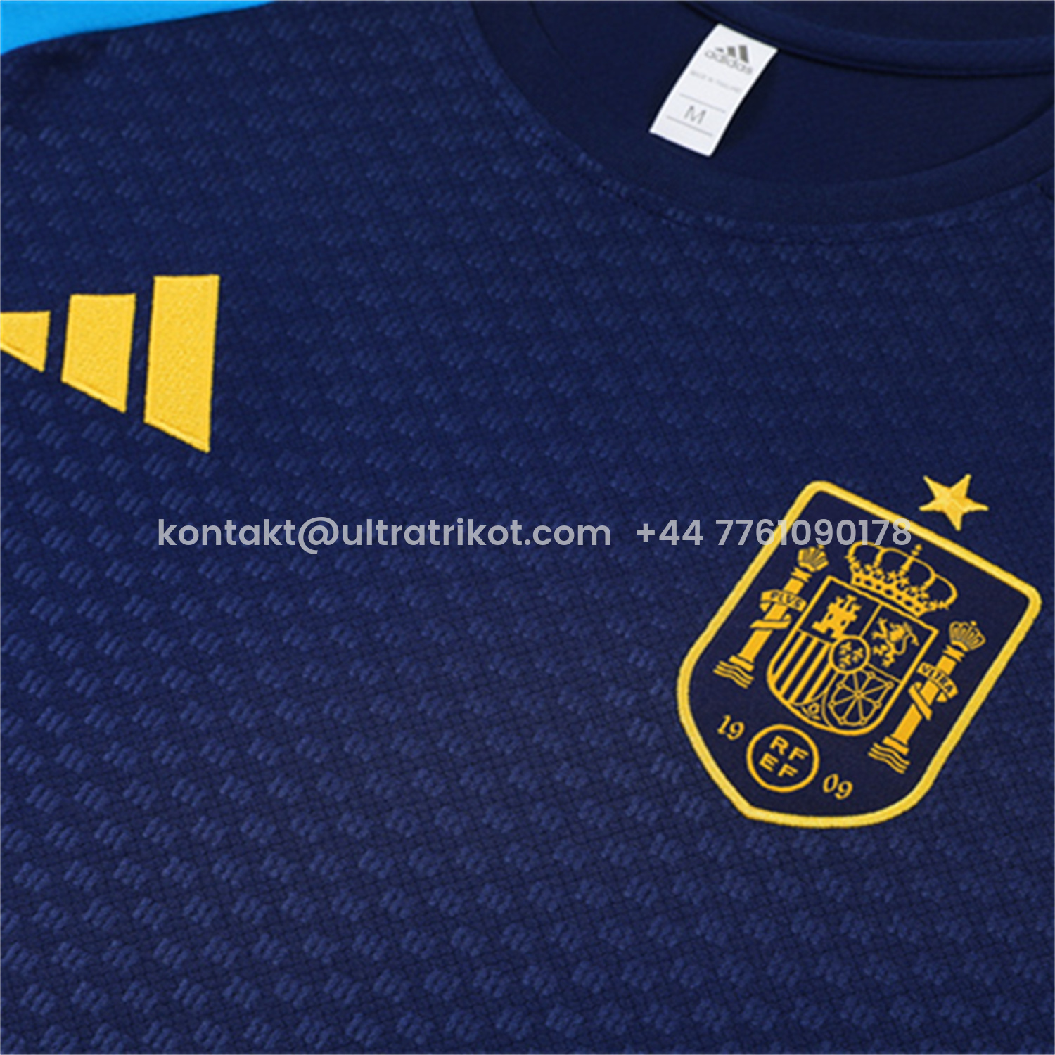 UltraTrikot-Spain 2026 Short-Sleeve Training Set - Royal Blue Top & Shorts