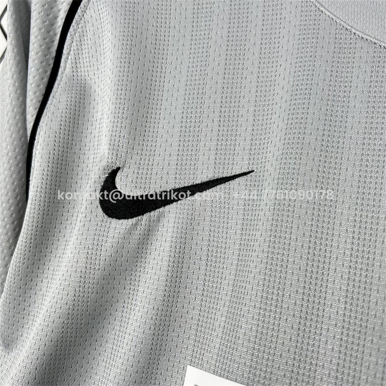 UltraTrikot-Retro Manchester United 2007-08 Grey Goalkeeper Jersey