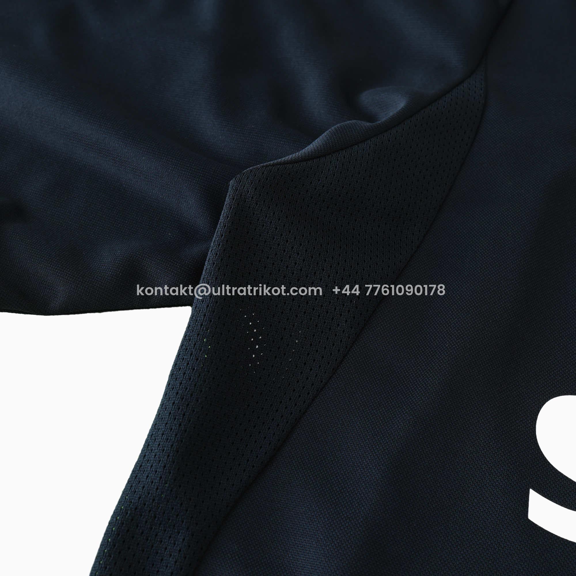 UltraTrikot-Retro Real Madrid 03-04 Away Jersey