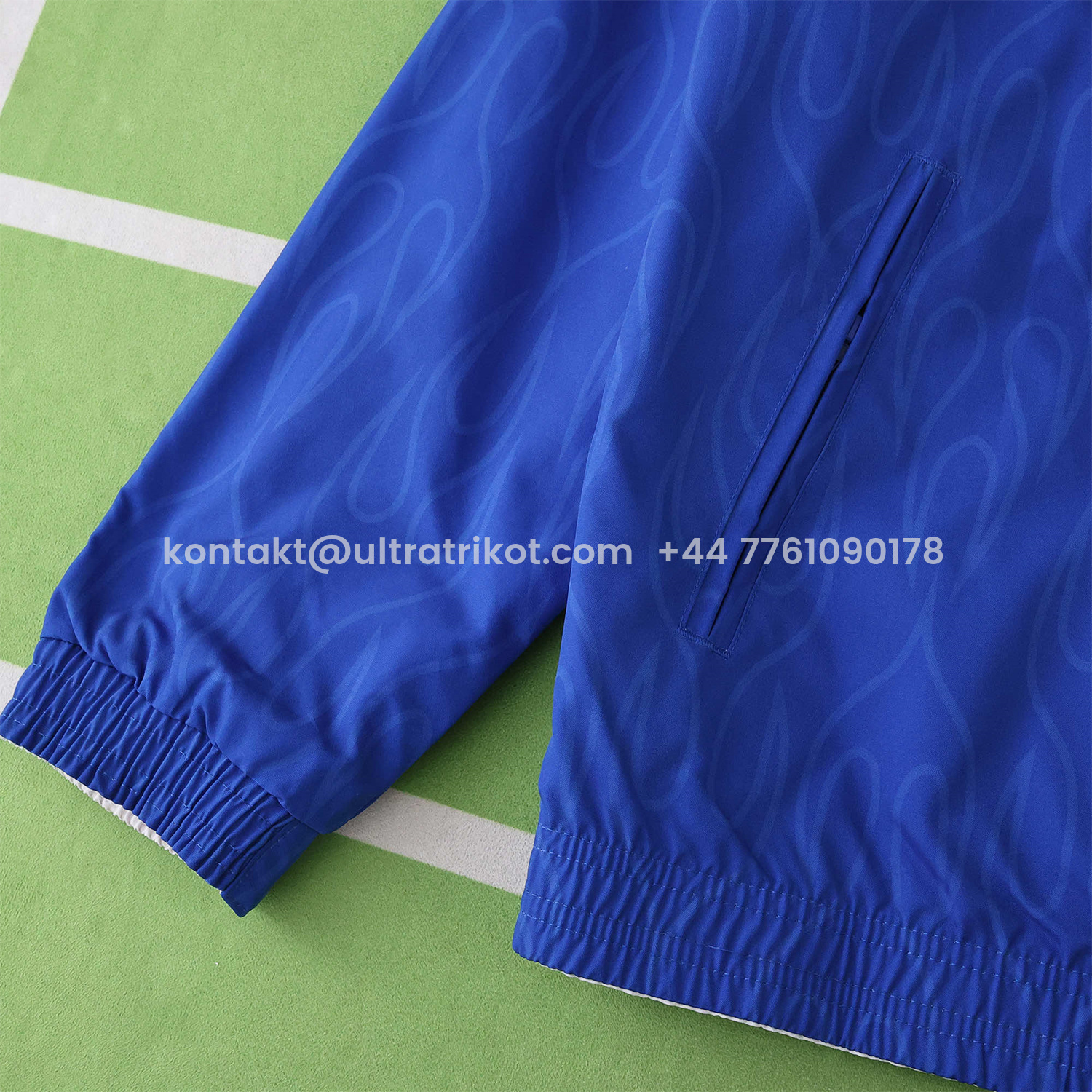 UltraTrikot-Retro Japan 1998 Throwback Double Sided Reversible Windbreaker - White & Blue