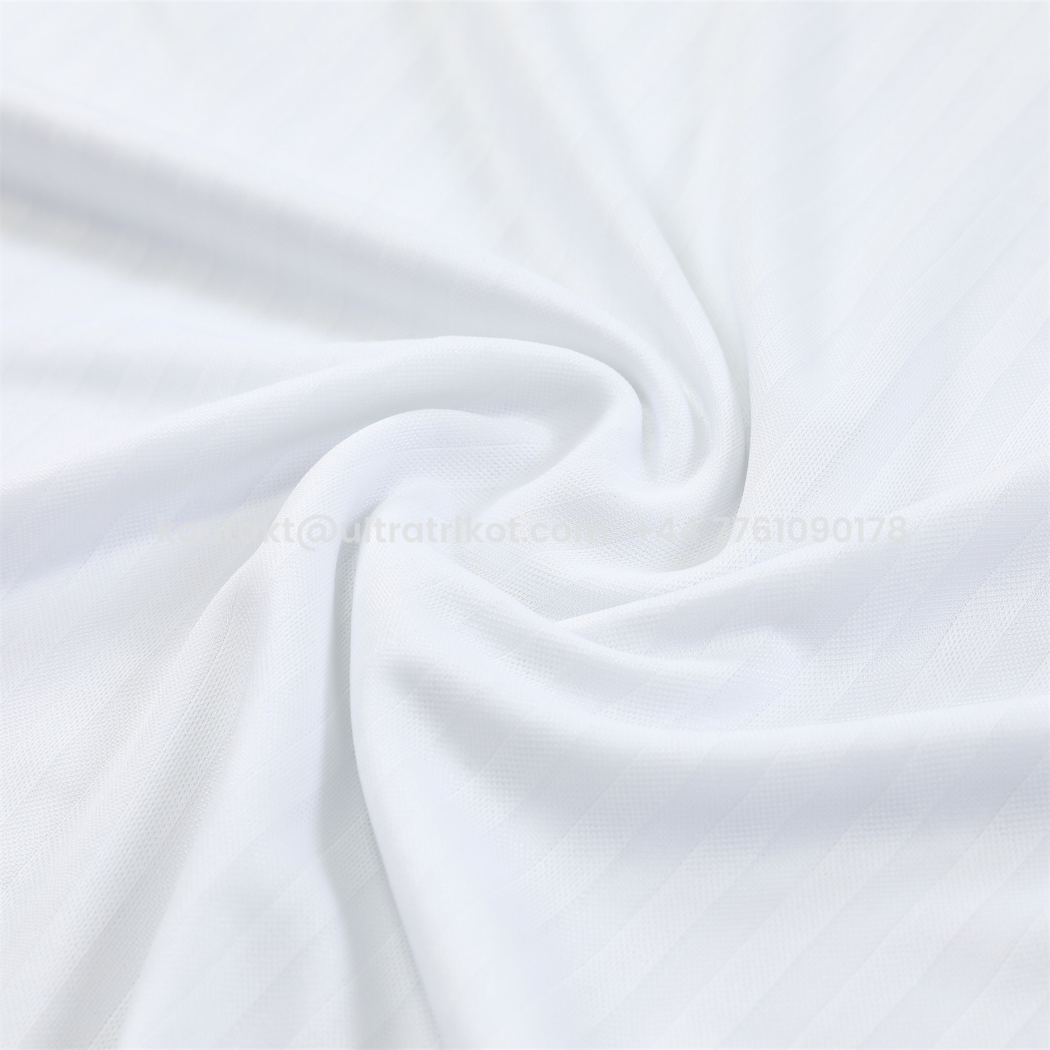 UltraTrikot-Real Madrid 25-26 Short-Sleeve Training Set - Purple And White Top & Purple Shorts