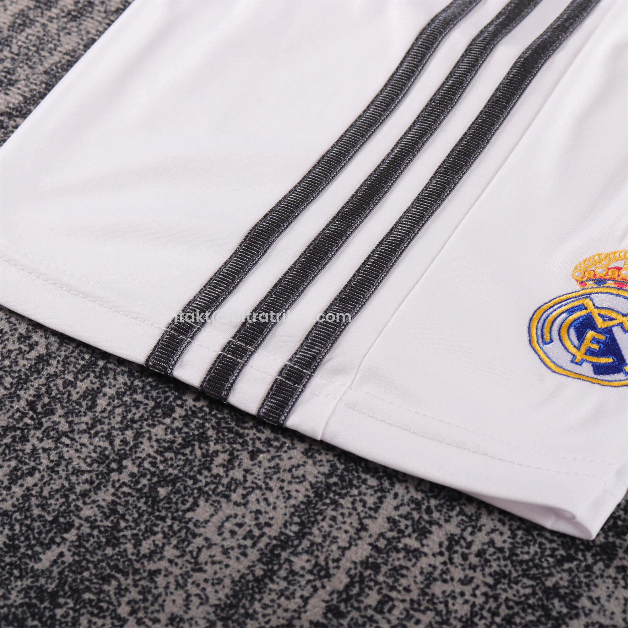 UltraTrikot-Retro Real Madrid 2013-14 Home Kids Kit