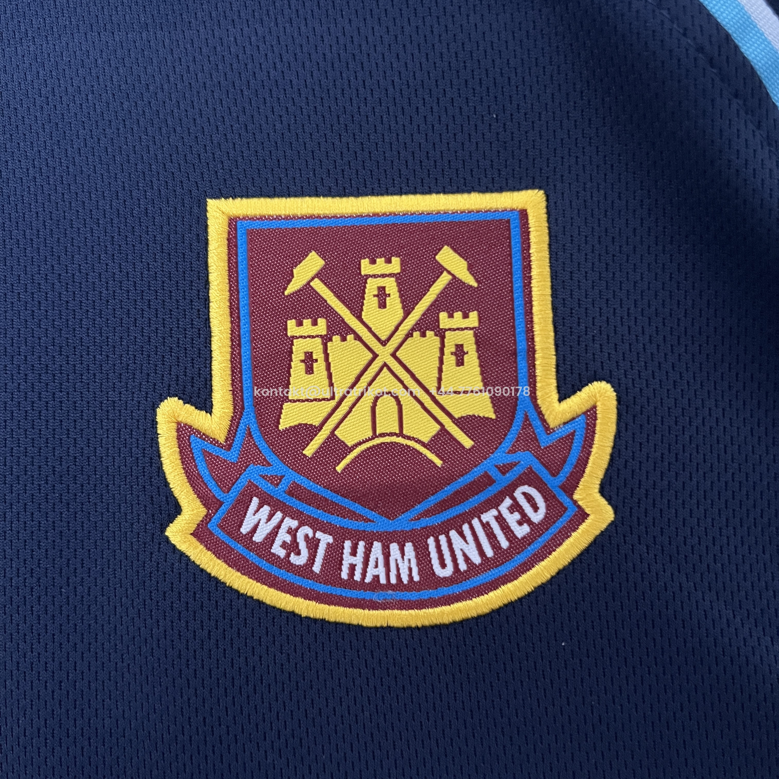 UltraTrikot-Retro West Ham United 1999-01 Third Jersey