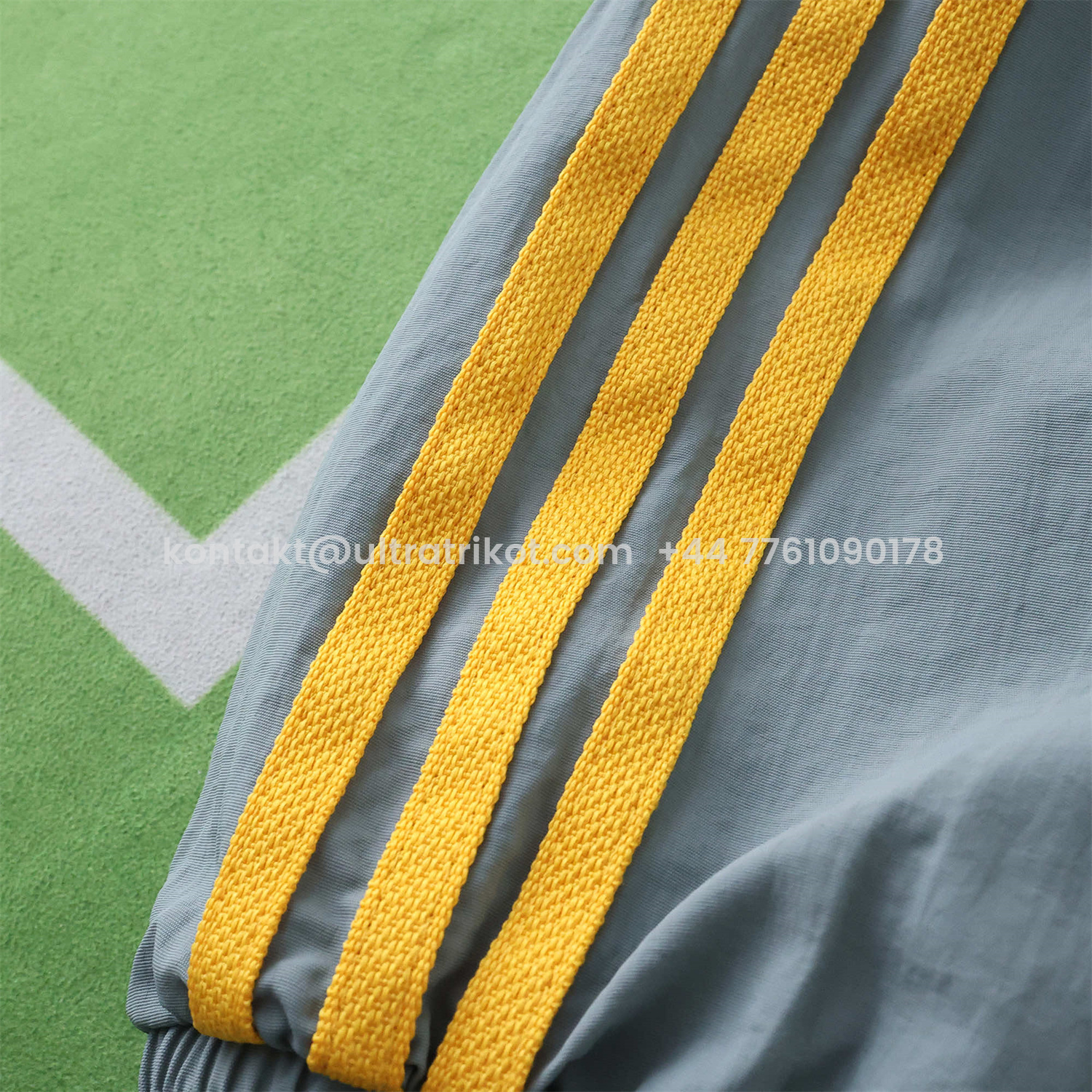 UltraTrikot-Retro Arsenal 1991-93 Away Double Sided Reversible Windbreaker - Yellow & Grey