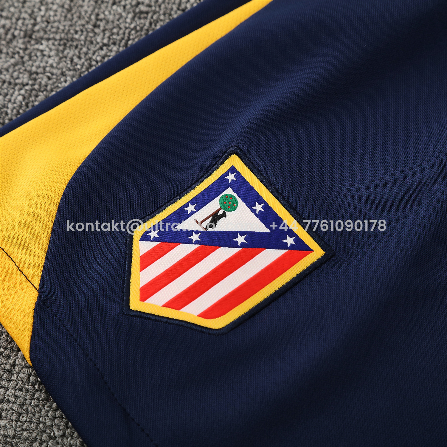 UltraTrikot-Atletico Madrid Short-Sleeve Training Set - Red White Top & Blue Shorts
