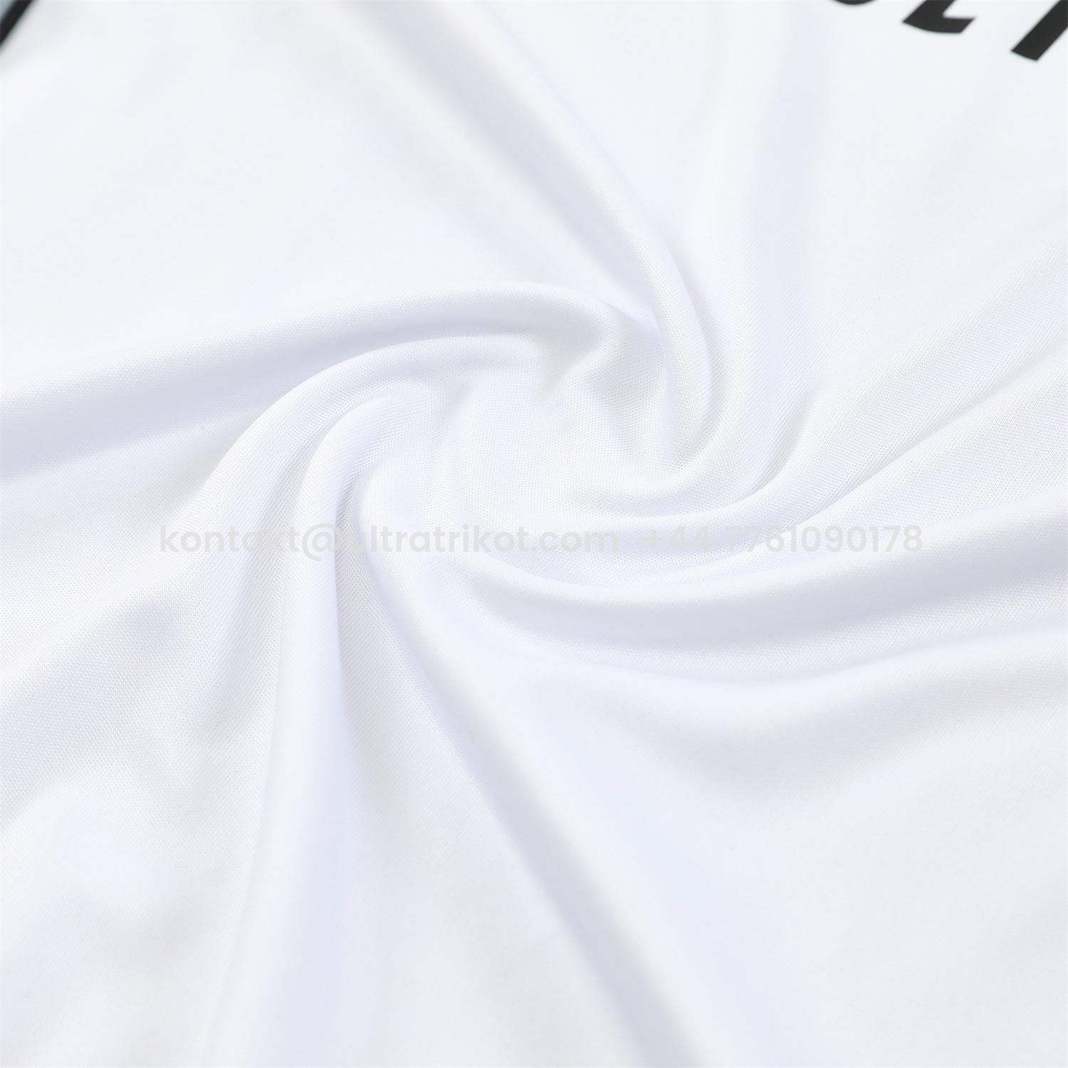 UltraTrikot-Real Madrid 25-26 Vest Training Set - Grey And White Vest & Black Shorts