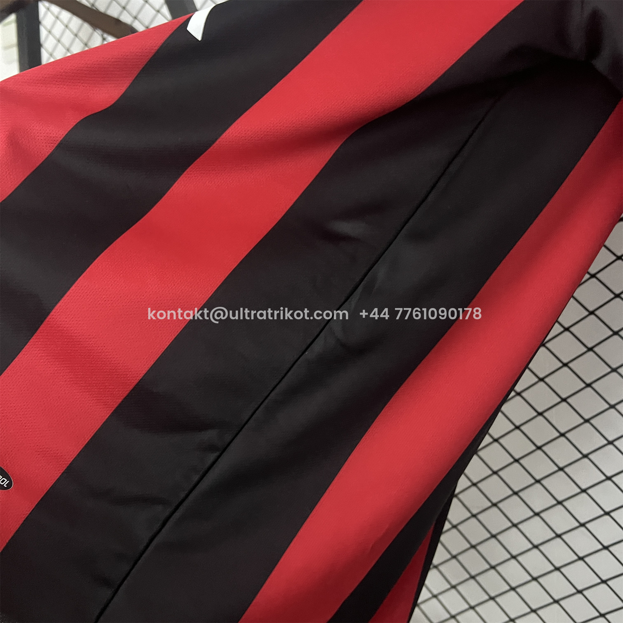 UltraTrikot-Retro AC Milan 2003-04 Home Jersey