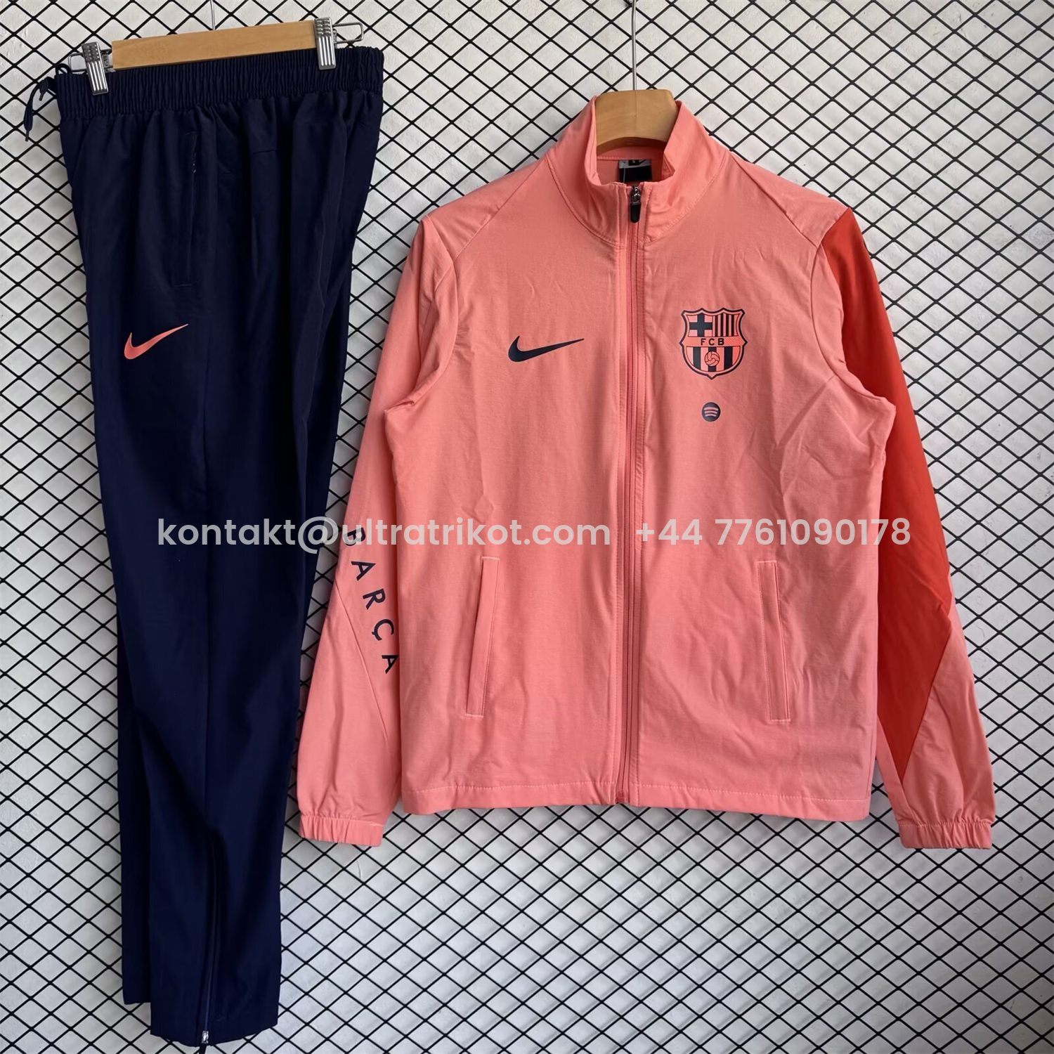 UltraTrikot-Barcelona 25-26 Windbreaker Training Set - Pink Top and Black Pants