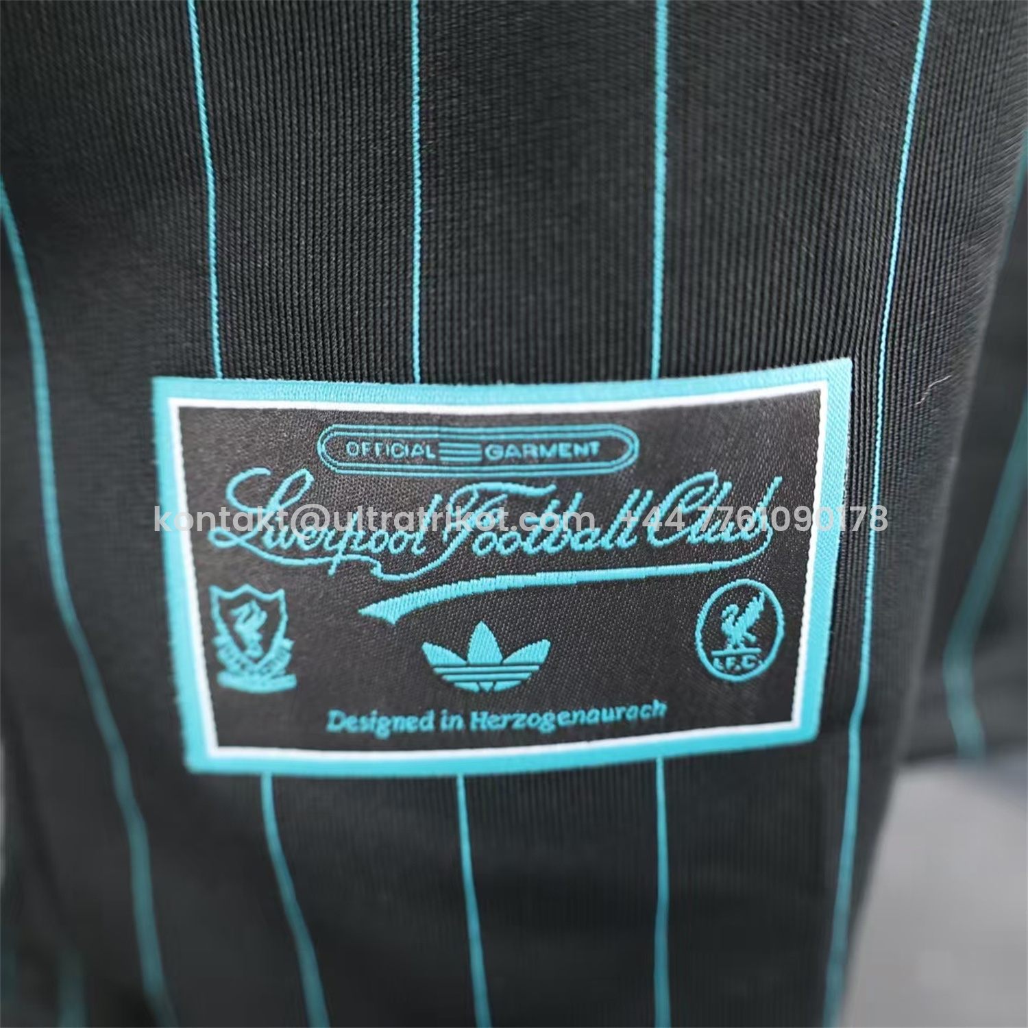 UltraTrikot-Liver.pool 25-26 Icon Range Travel Special Edition Black Jersey - Player Version