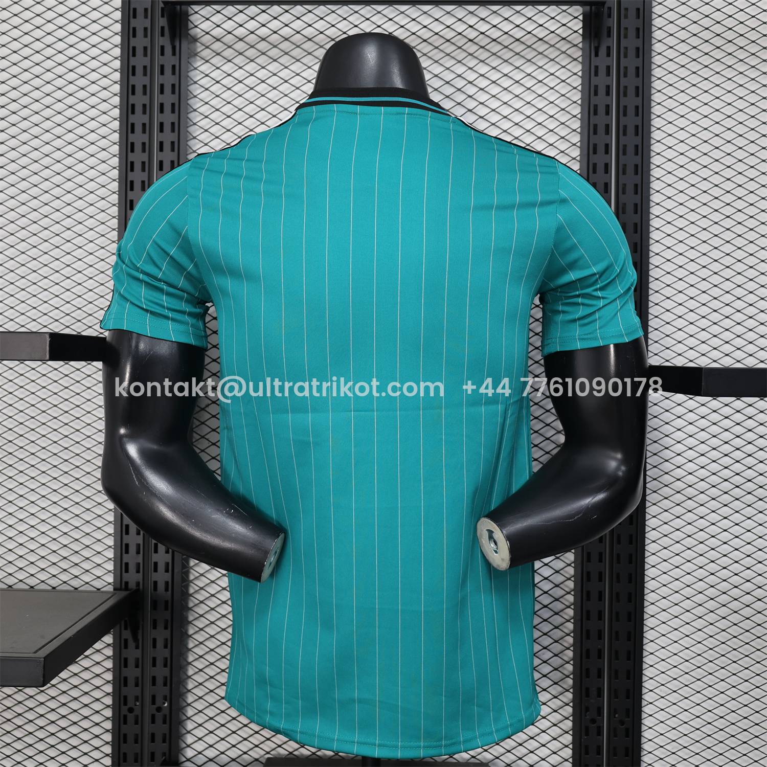 UltraTrikot-Liver.pool 25-26 Icon Range Travel Special Edition Cyan Jersey - Player Version