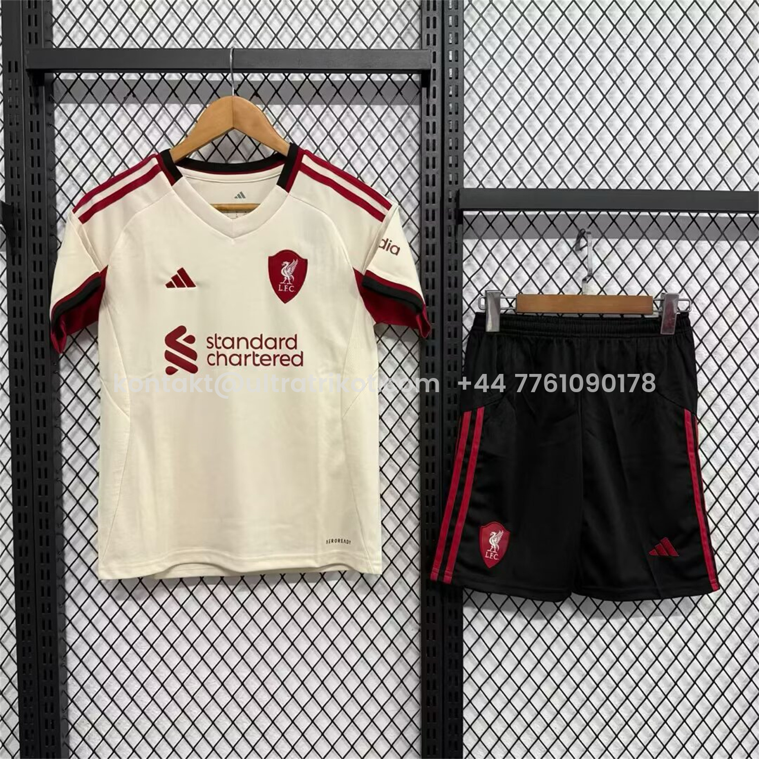 UltraTrikot-Liver.pool 25-26 Away Kids Kit