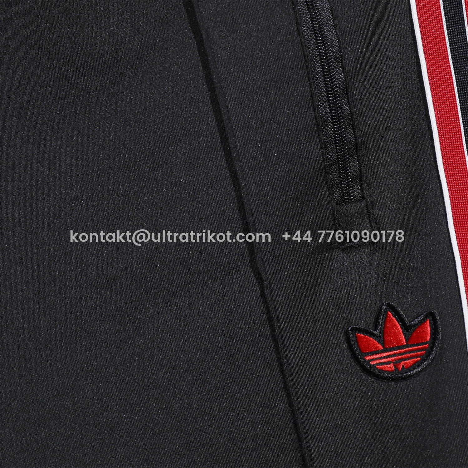 UltraTrikot-Manchester United 25-26 Red Lines Training Set - Black Top and Black Pants