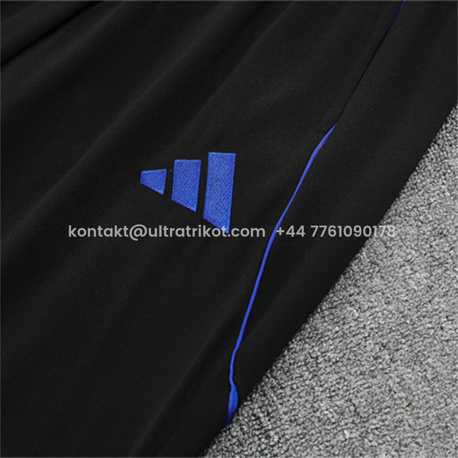 UltraTrikot-Real Madrid 25-26 Long Sleeve Training Set - White Loong Black Blue Top and Black Pants