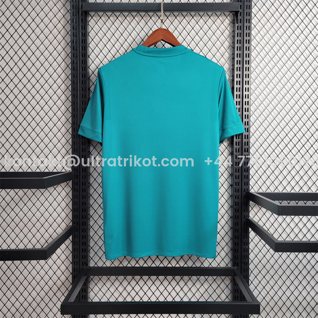 UltraTrikot-Retro Real Madrid 17-18 Third Jersey