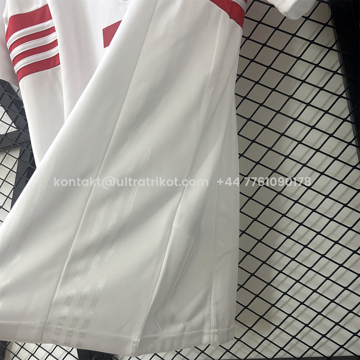 UltraTrikot-Retro Benfica 1997-99 European Away Jersey