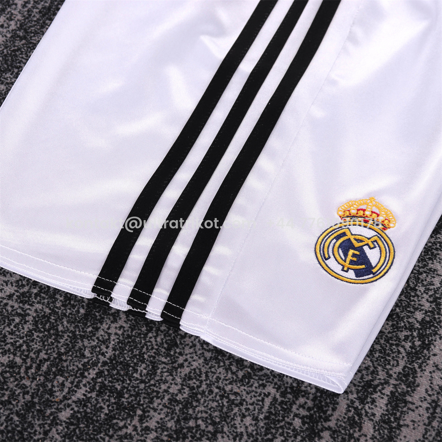 UltraTrikot-Retro Real Madrid 04-05 Home Kids Kit