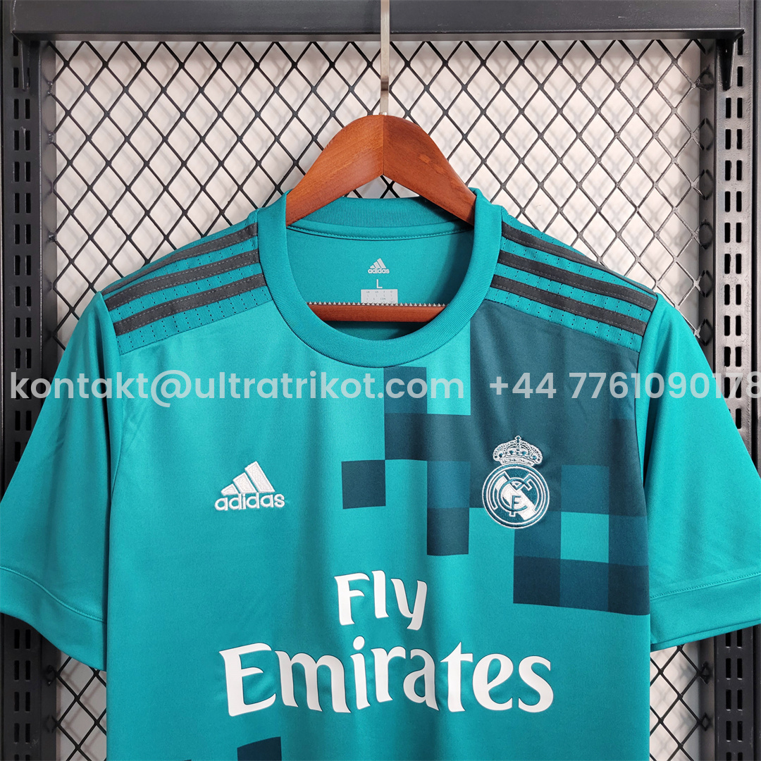 UltraTrikot-Retro Real Madrid 17-18 Third Jersey