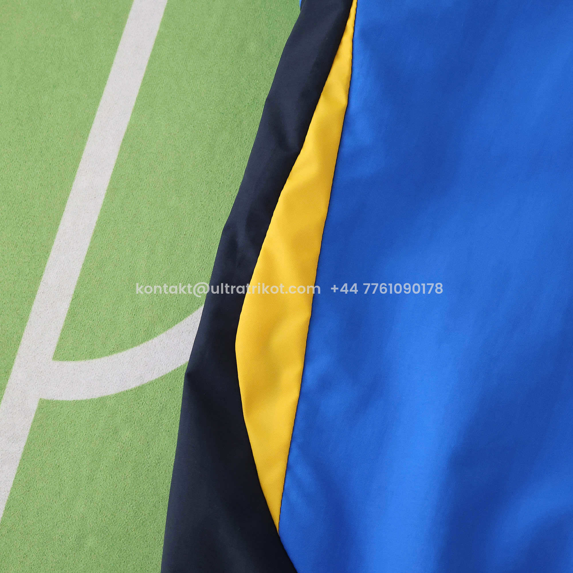 UltraTrikot-Club América 25-26 Throwback Double Sided Reversible Windbreaker - Blue & Black