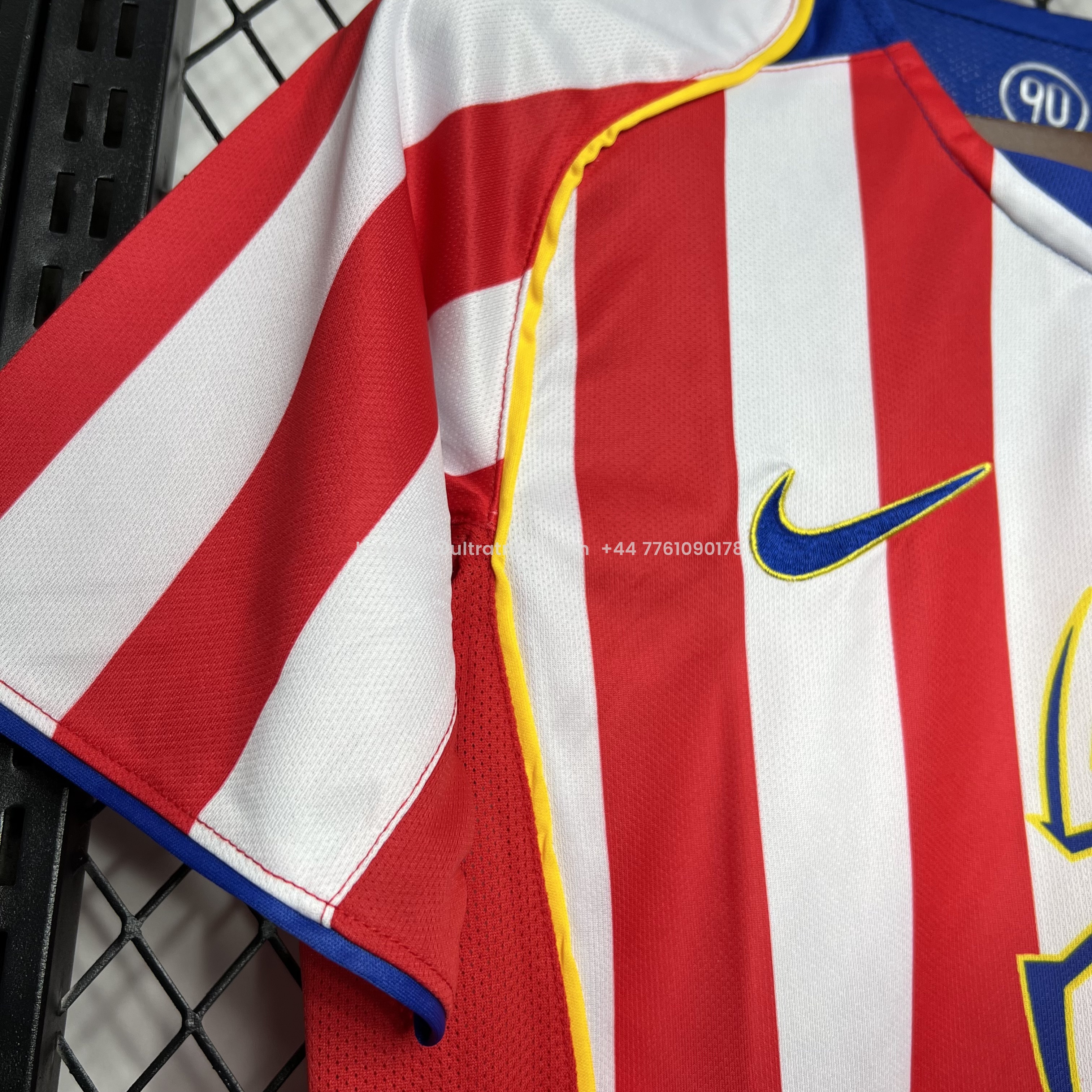 UltraTrikot-Retro Atletico Madrid 2004-05 Home Stadium Jersey - S.p.i.d.e.r M.a.n