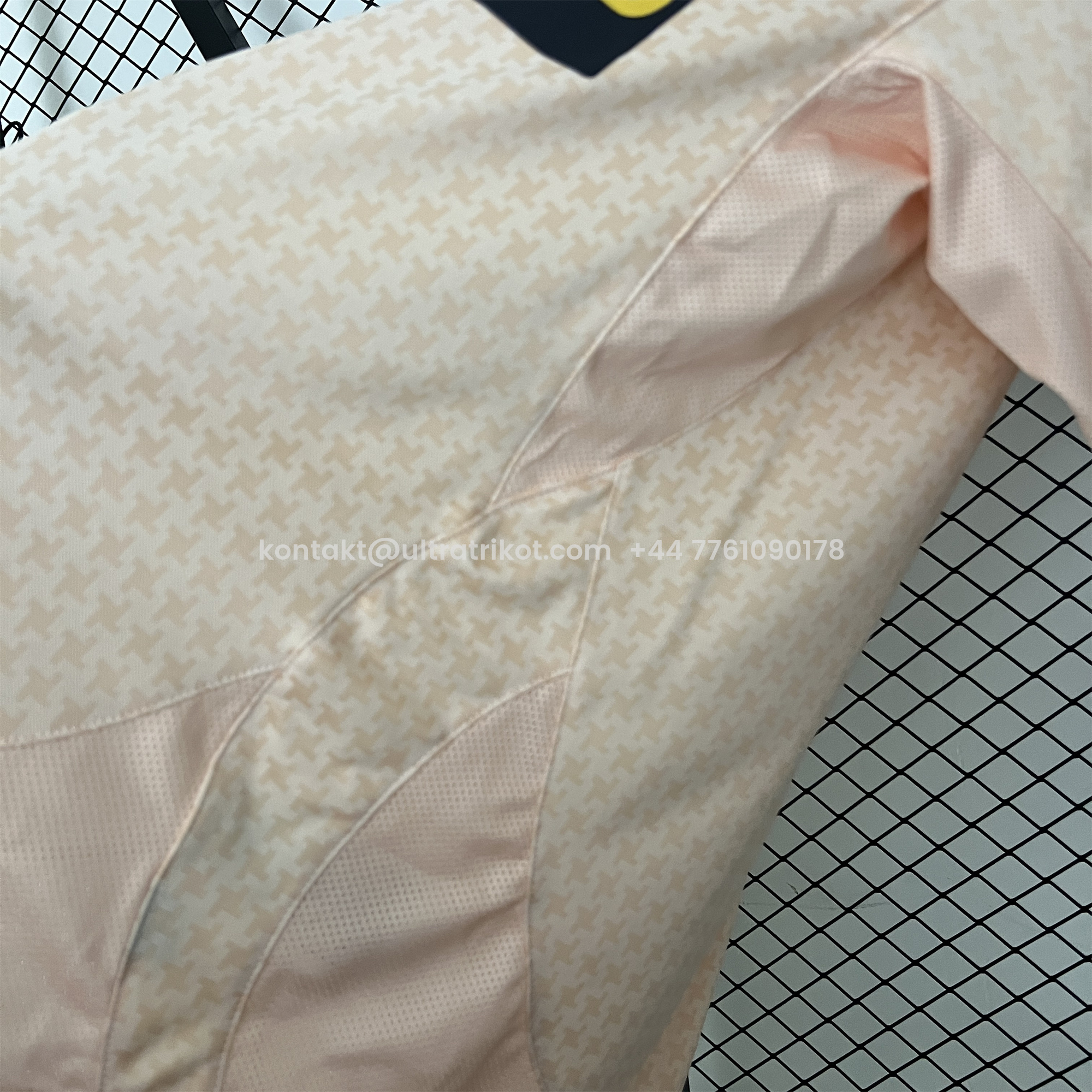 UltraTrikot-Retro Juventus 2003-04 Away Jersey