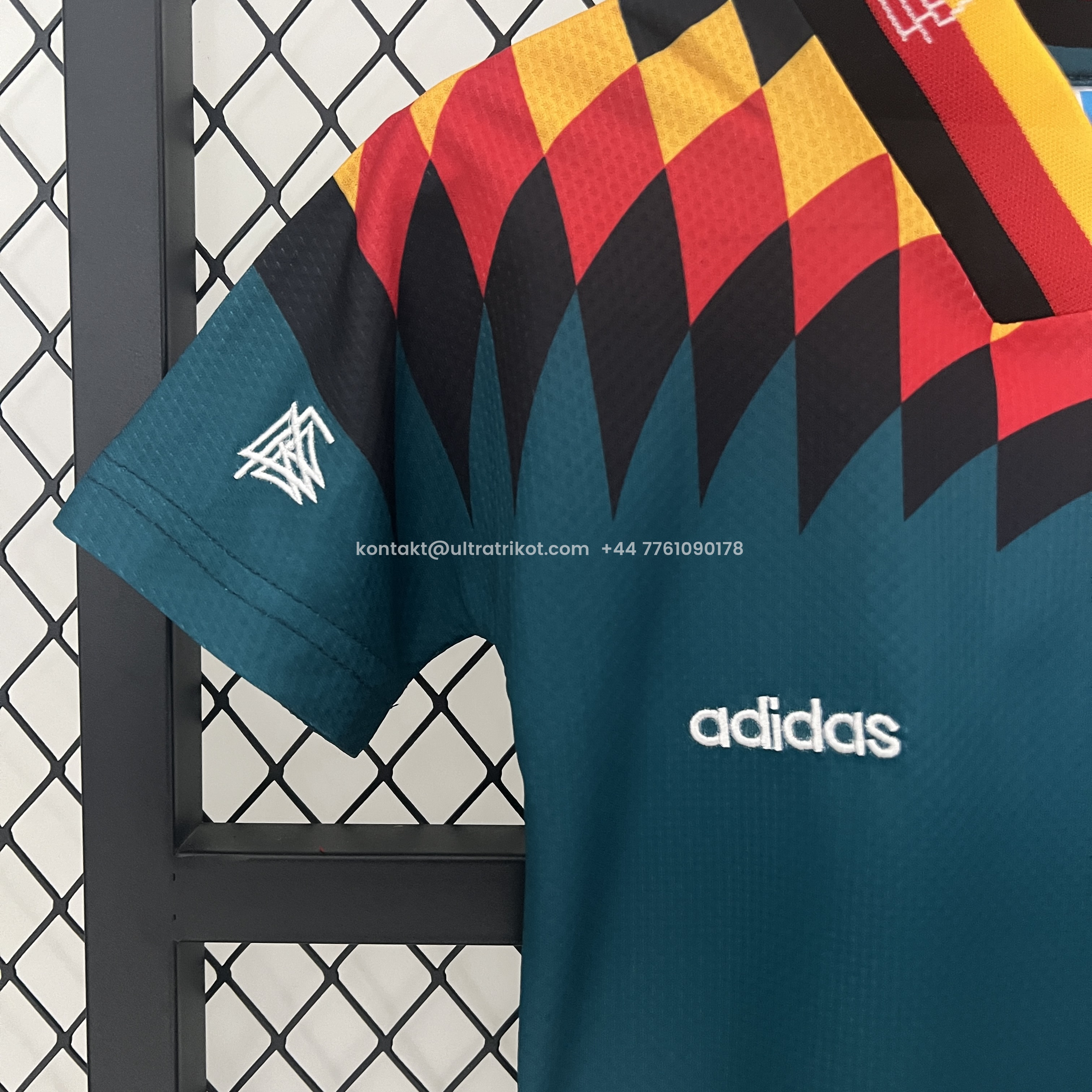 UltraTrikot-Retro Germany 1994 Away Stadium Kids Kit