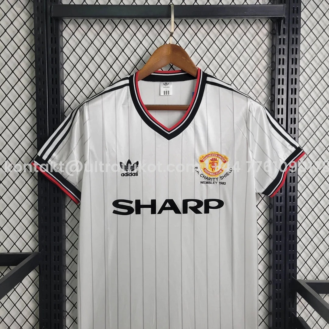 UltraTrikot-Retro Manchester United 82-83 Away Jersey