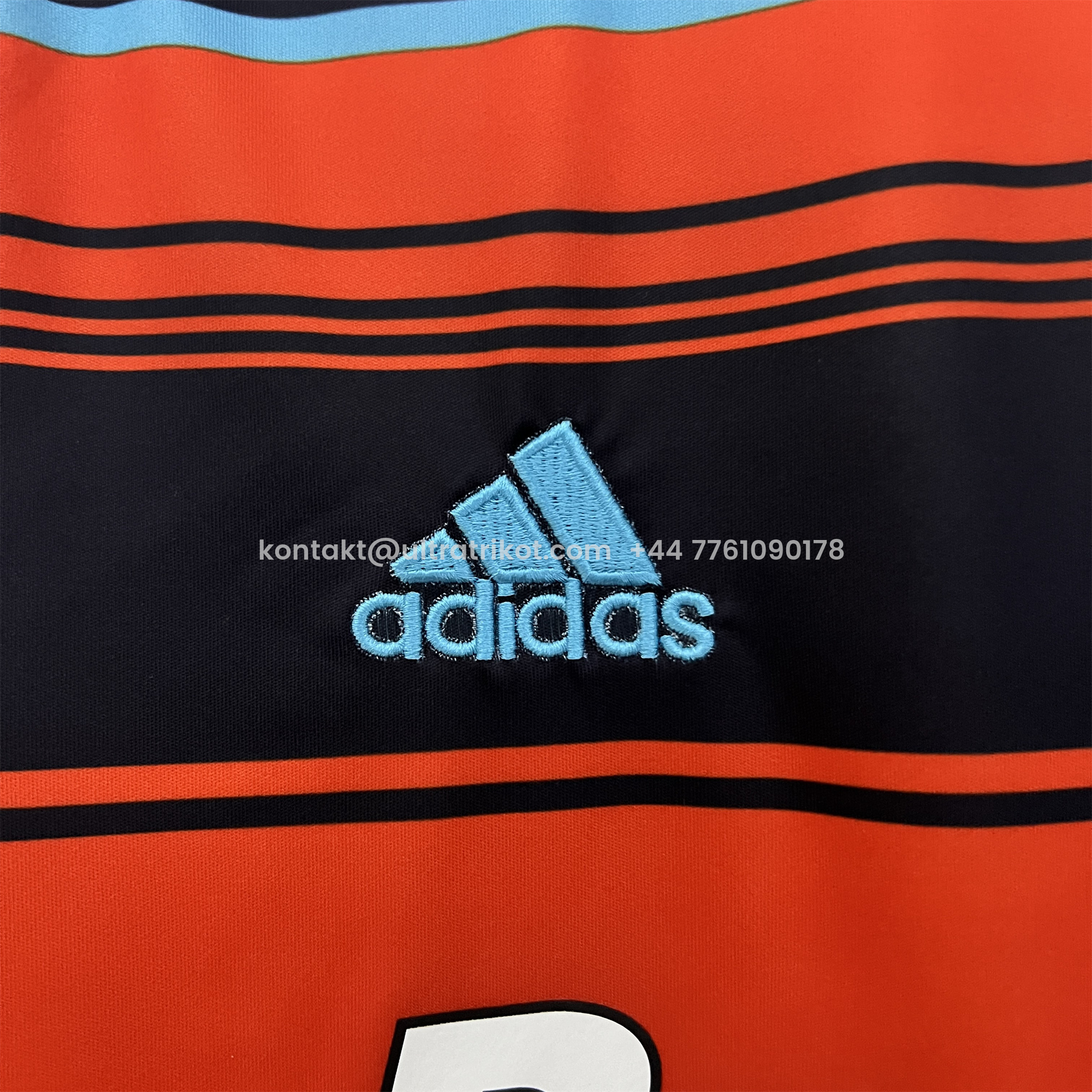 UltraTrikot-Retro Marseille 2011-12 Third Jersey