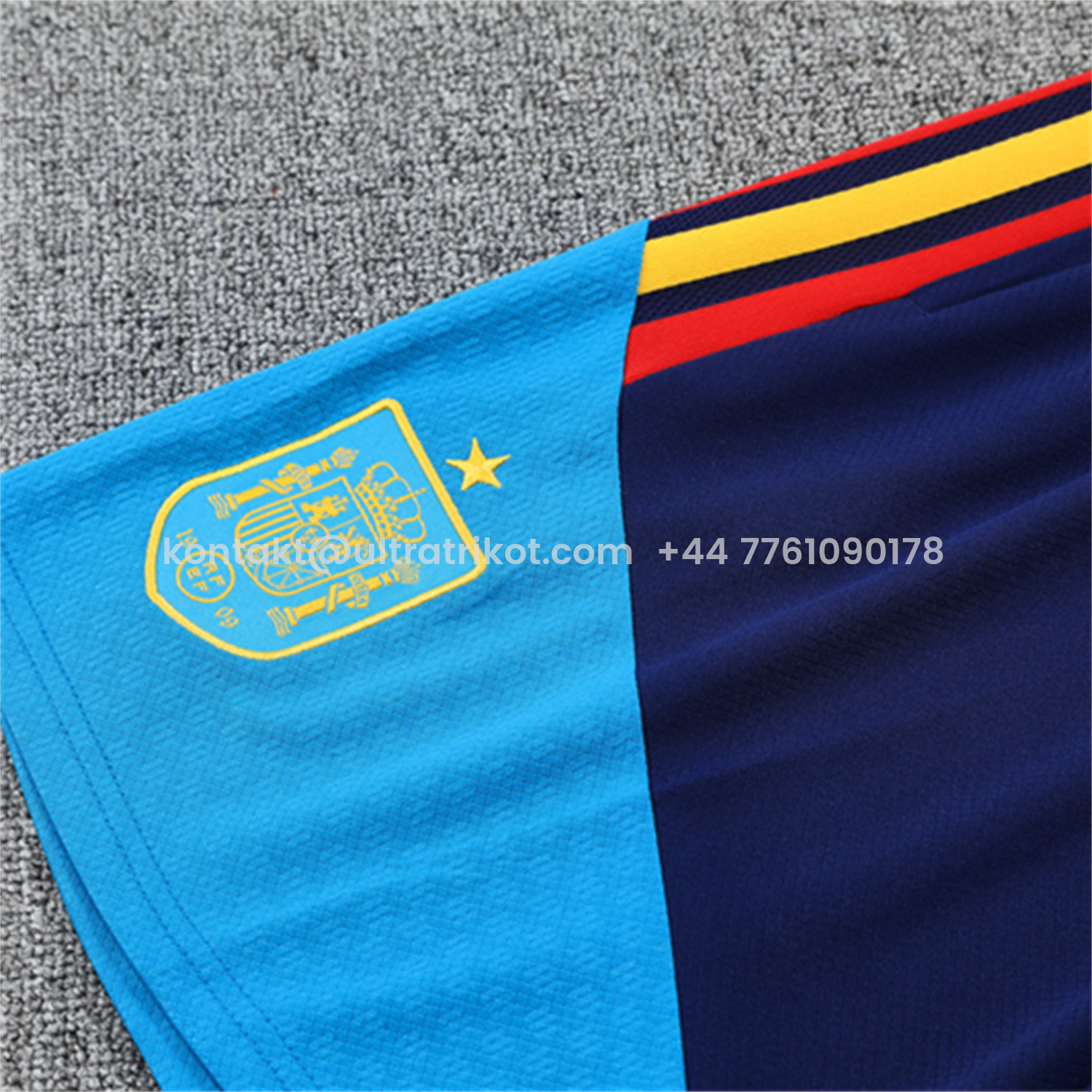 UltraTrikot-Spain 2026 Short-Sleeve Training Set - Lake Blue Top & Shorts