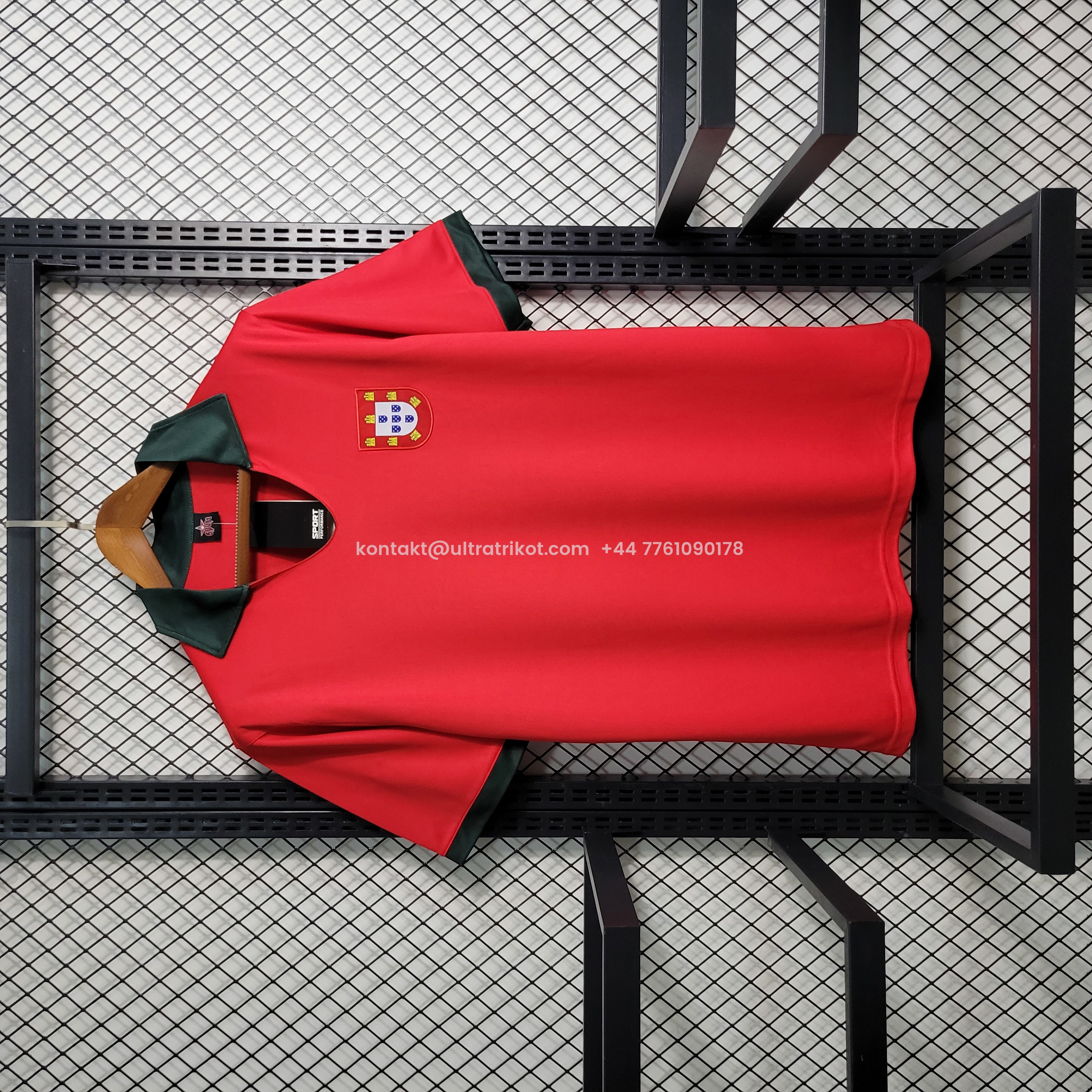 UltraTrikot-Retro Portugal 1972 Home Stadium Jersey