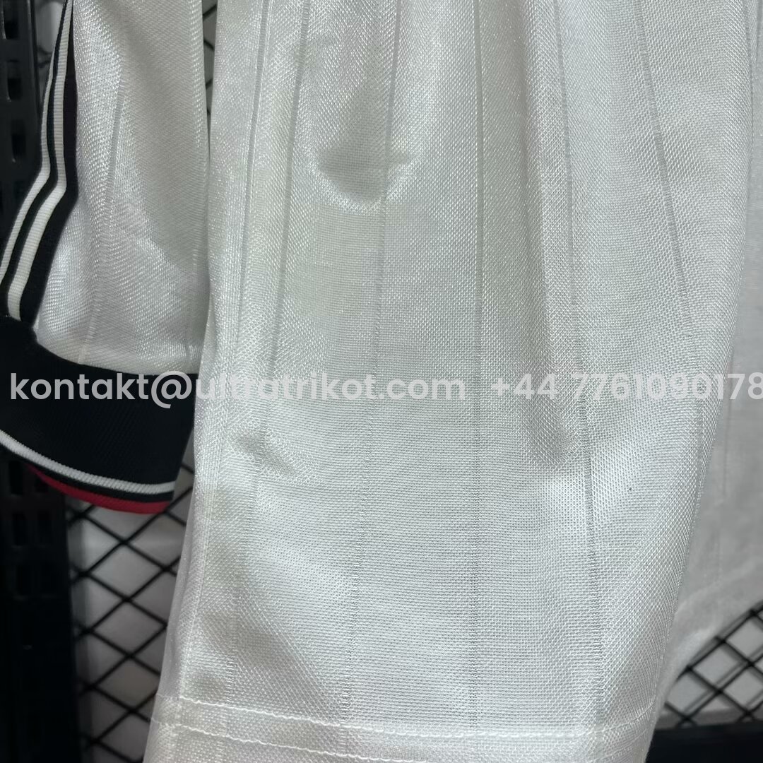 UltraTrikot-Retro Manchester United 82-84 Away Long Sleeve Jersey League Cup Final