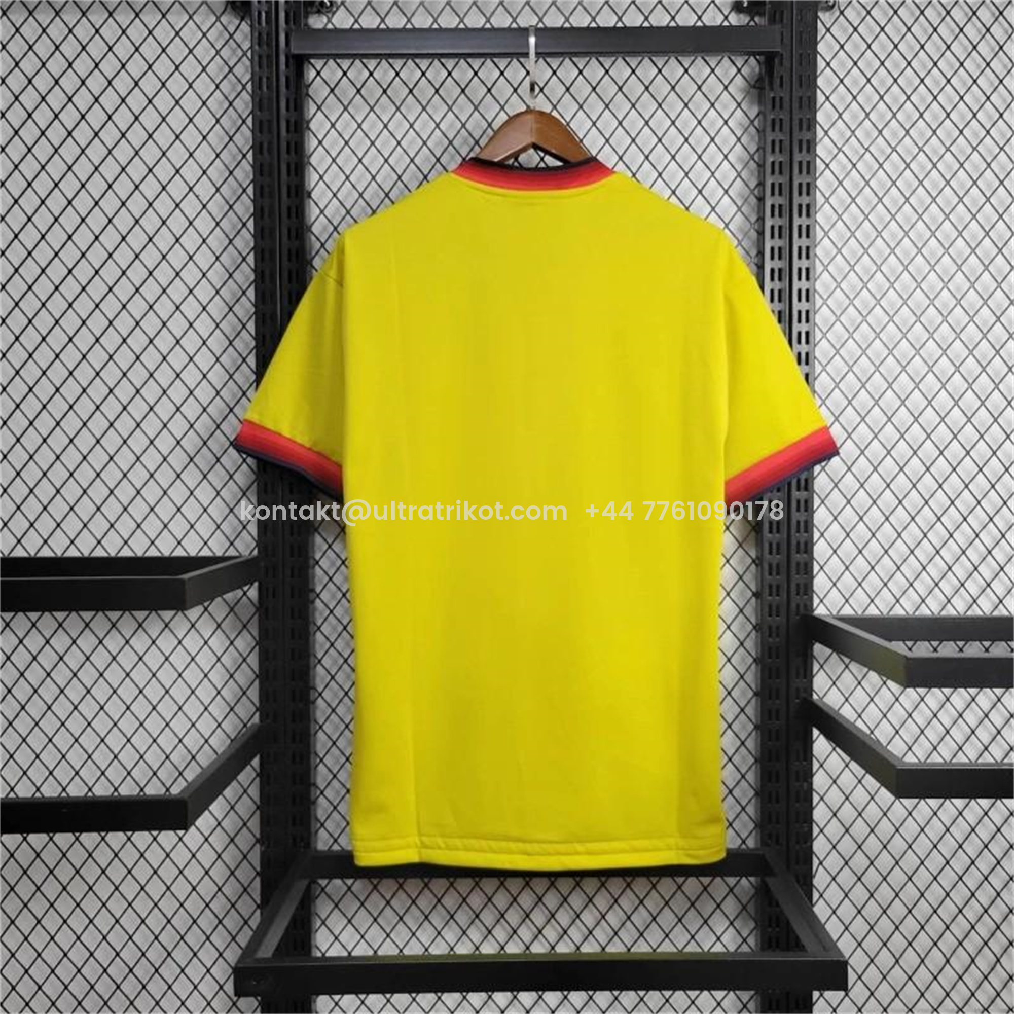 UltraTrikot-Retro Liver.pool 1997-99 Third Jersey