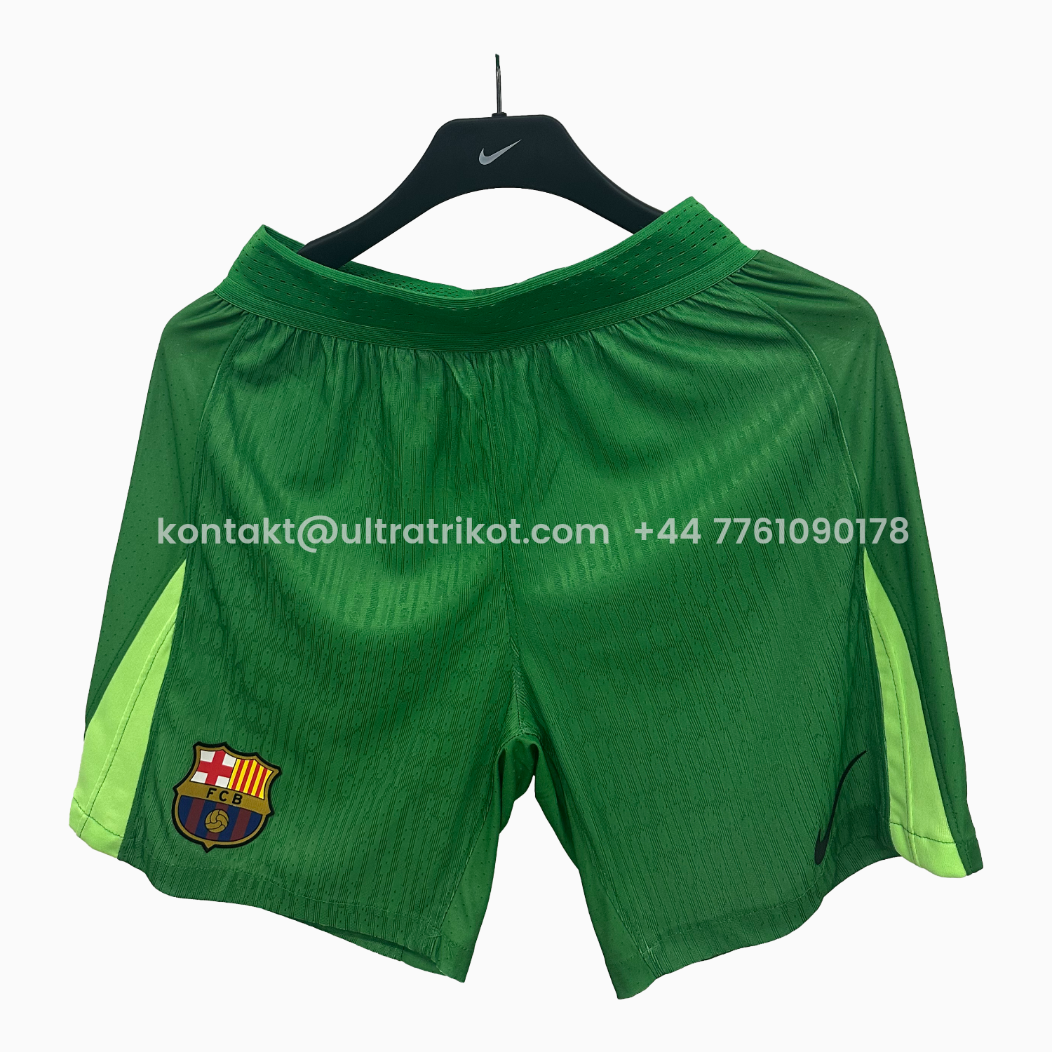 UltraTrikot-Barcelona 25-26 Green Goalkeeper Shorts - Player Version