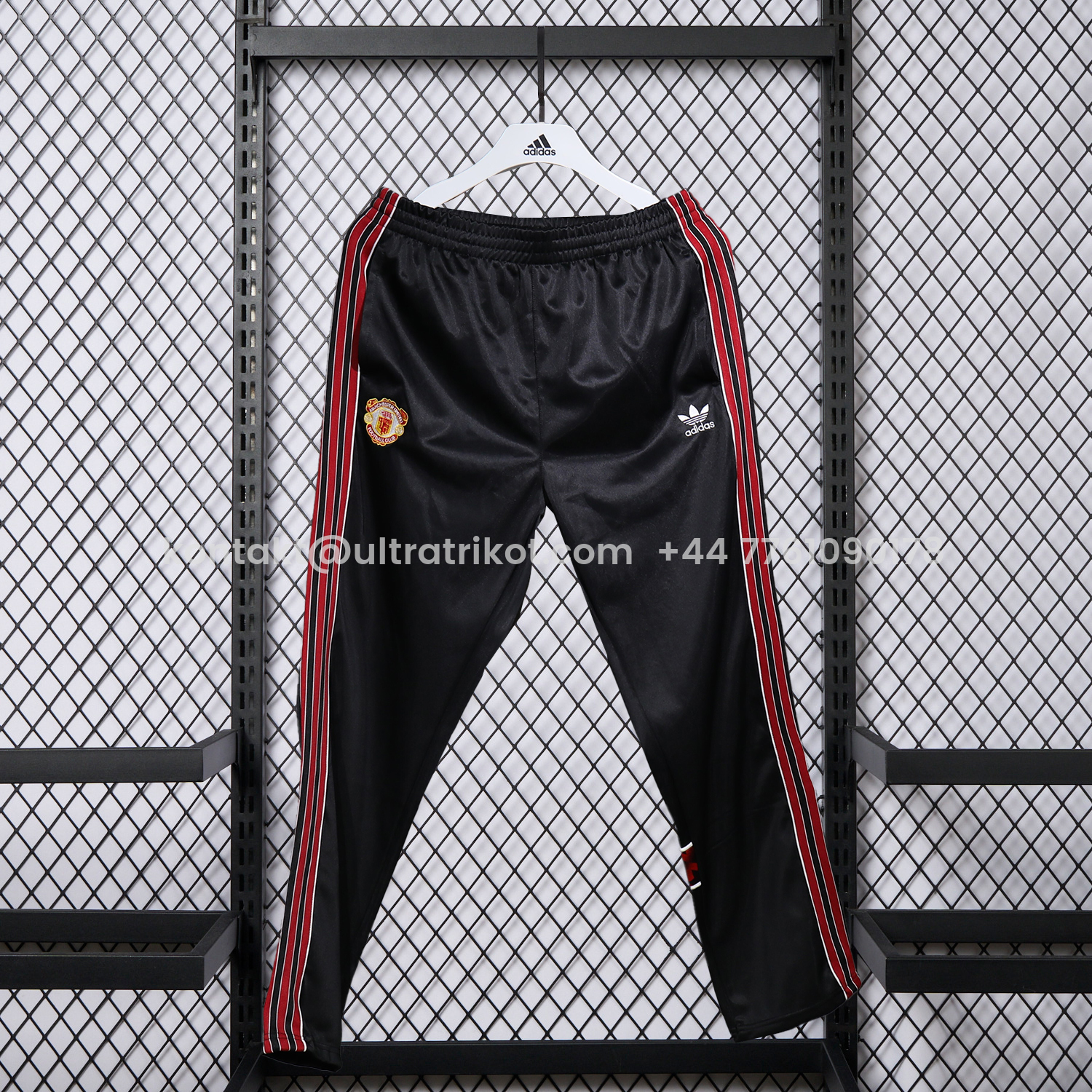 UltraTrikot-Manchester United 25-26 Training Set - Red Black Top and Black Pants