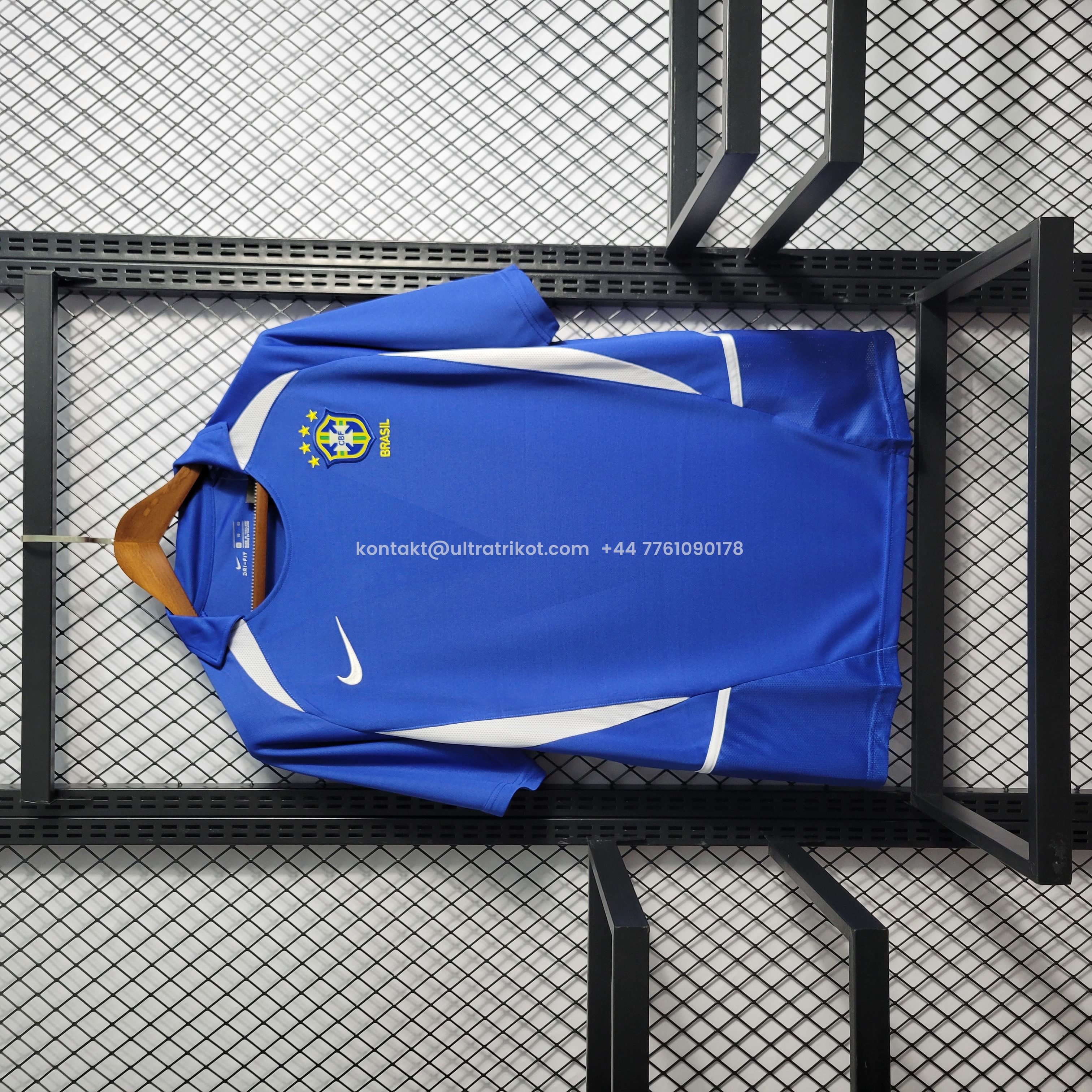UltraTrikot-Retro Brazil 2002 Away Stadium Jersey