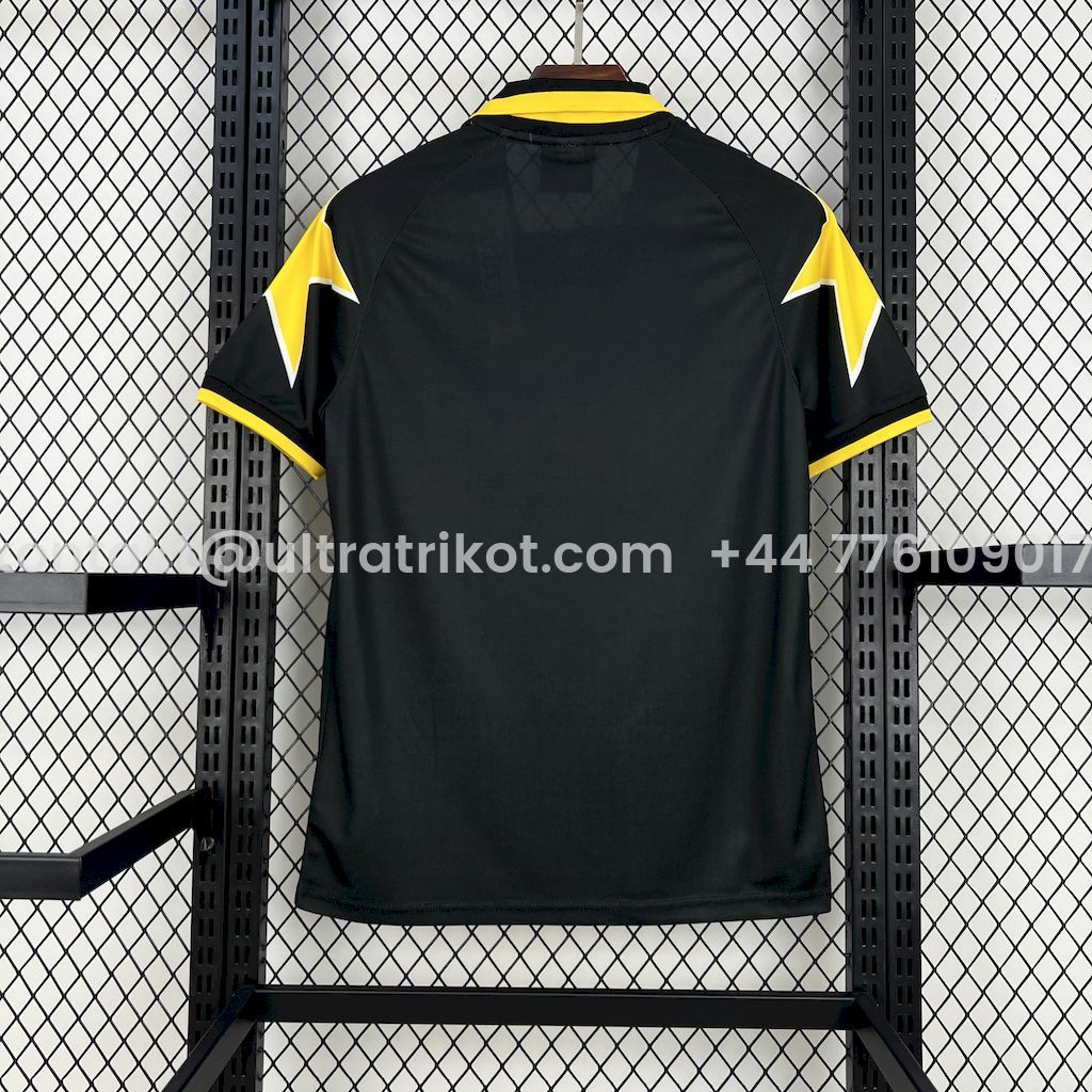 UltraTrikot-Retro Juventus 1996-97 Third Jersey