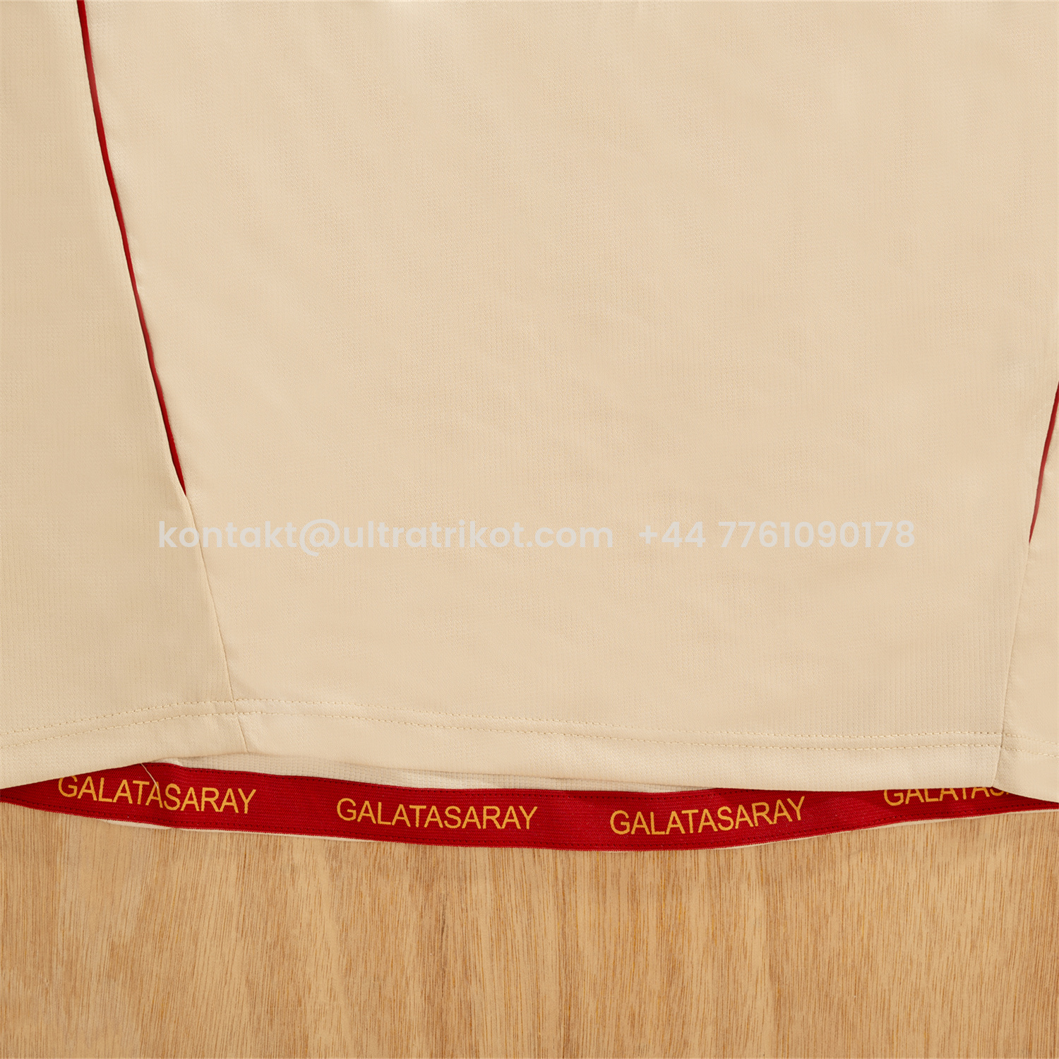 UltraTrikot-Retro Galatasaray 2010-11 Away Jersey