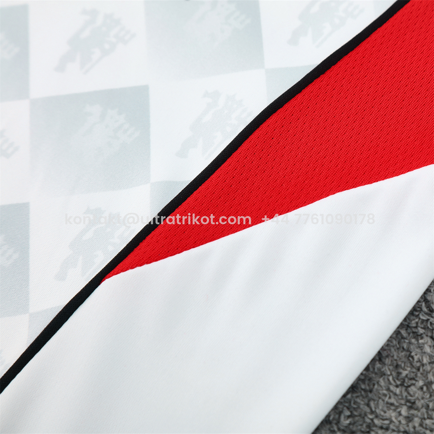 UltraTrikot-Manchester United 25-26 Vest Training Set - Red Edge White Vest & Black Shorts