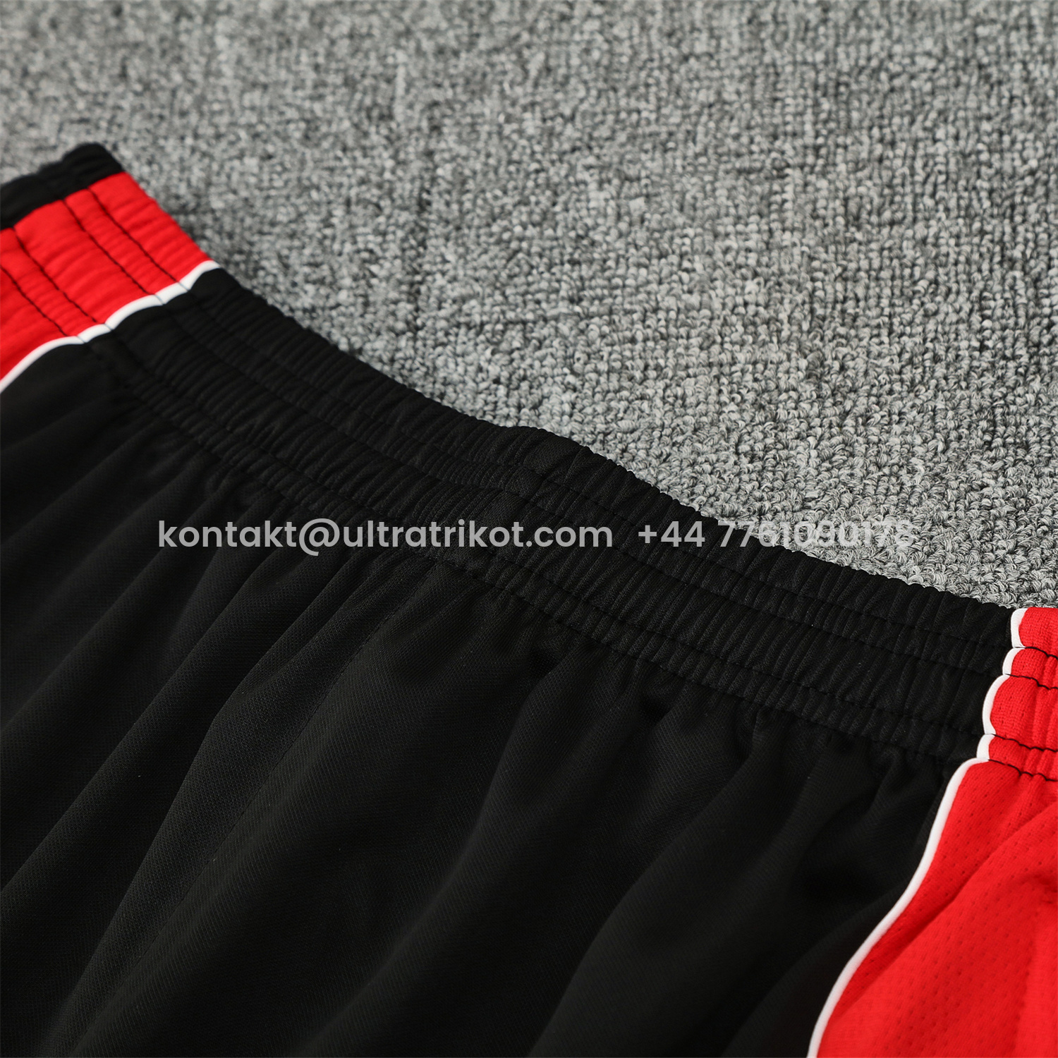 UltraTrikot-Manchester United 25-26 Vest Training Set - Red Edge White Vest & Black Shorts