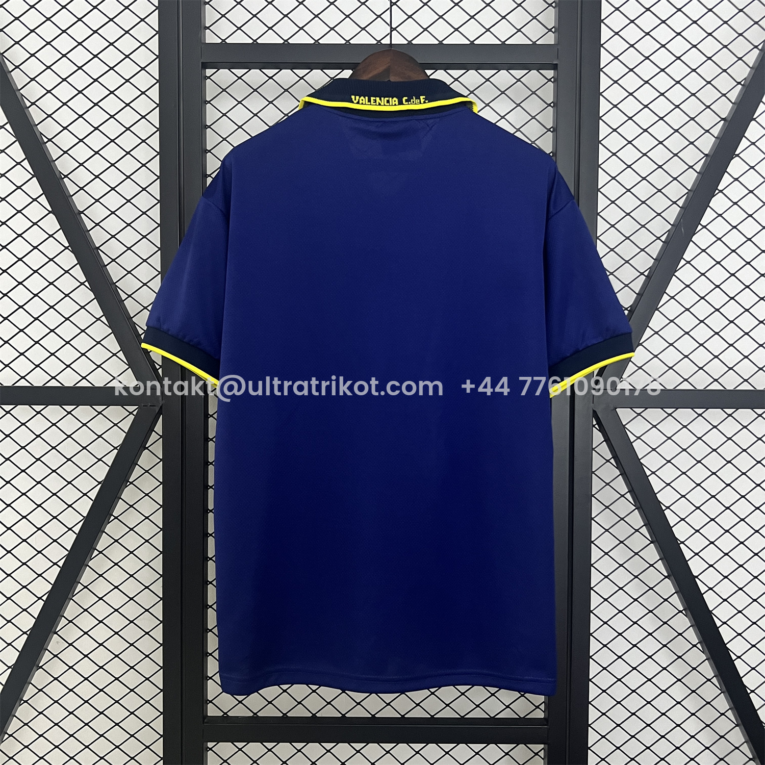 UltraTrikot-Retro Valencia 1996-97 Away Jersey