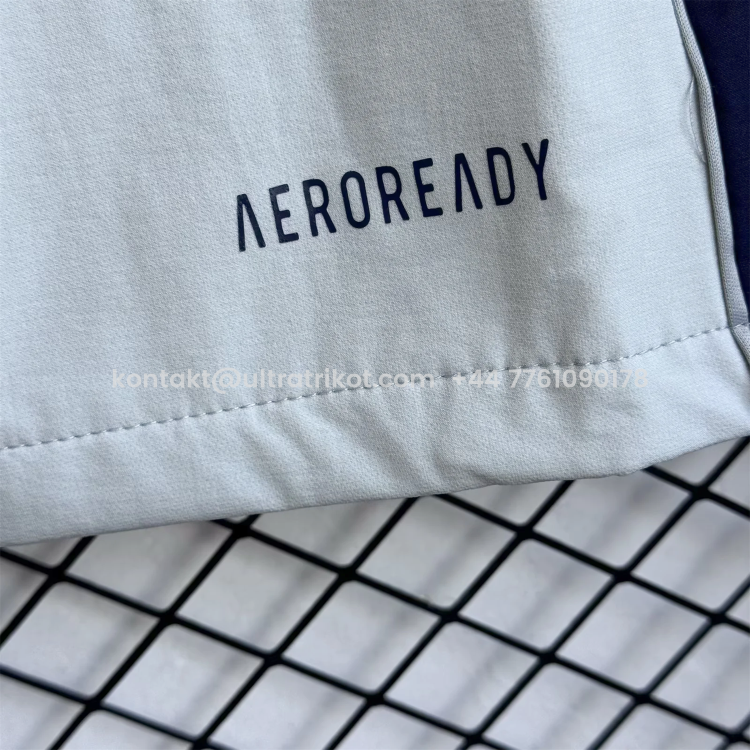 UltraTrikot-Arsenal 25-26 Windbreaker Training Set - Light Grey Top and Blue Pants