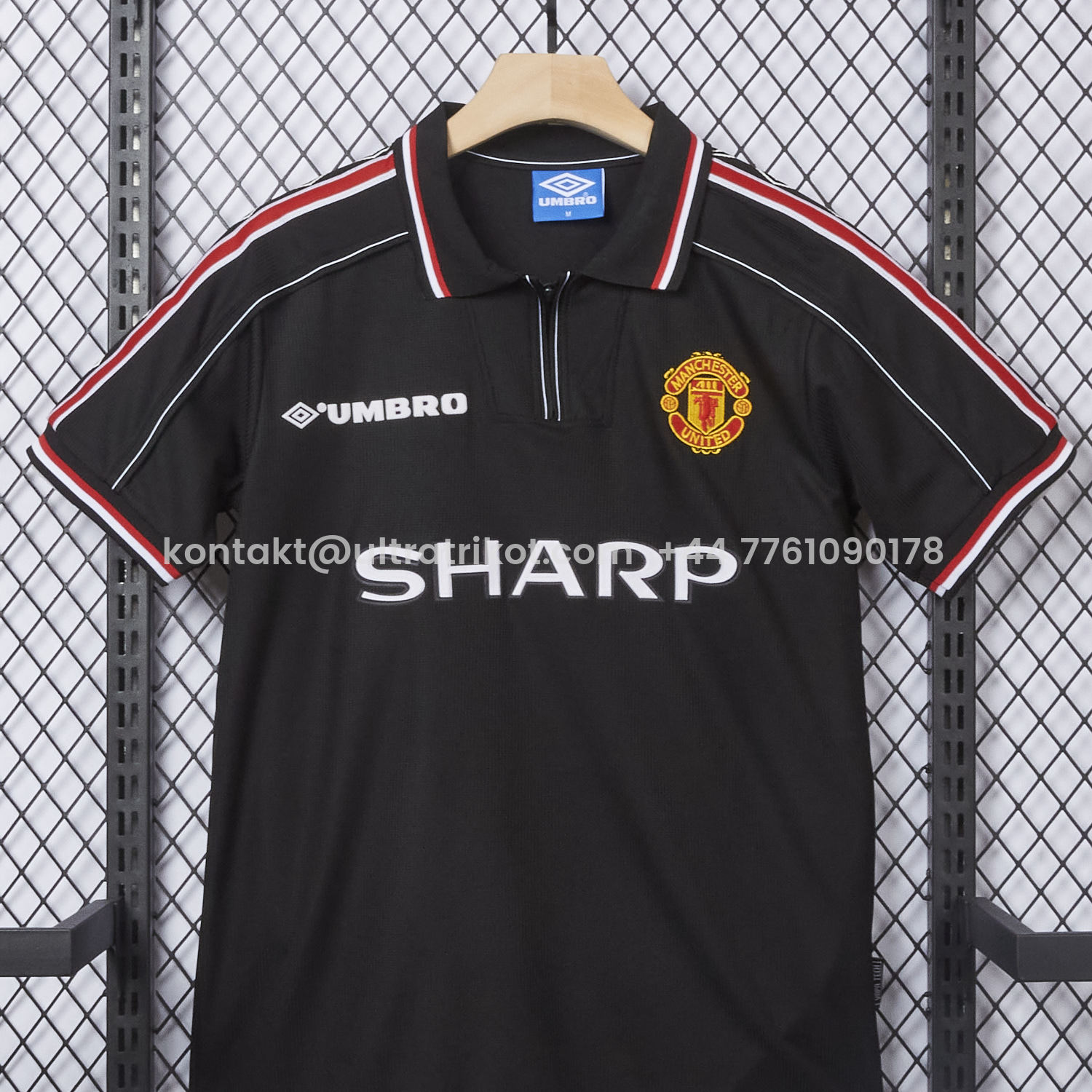 UltraTrikot-Retro Manchester United 1998-99 Black Jersey