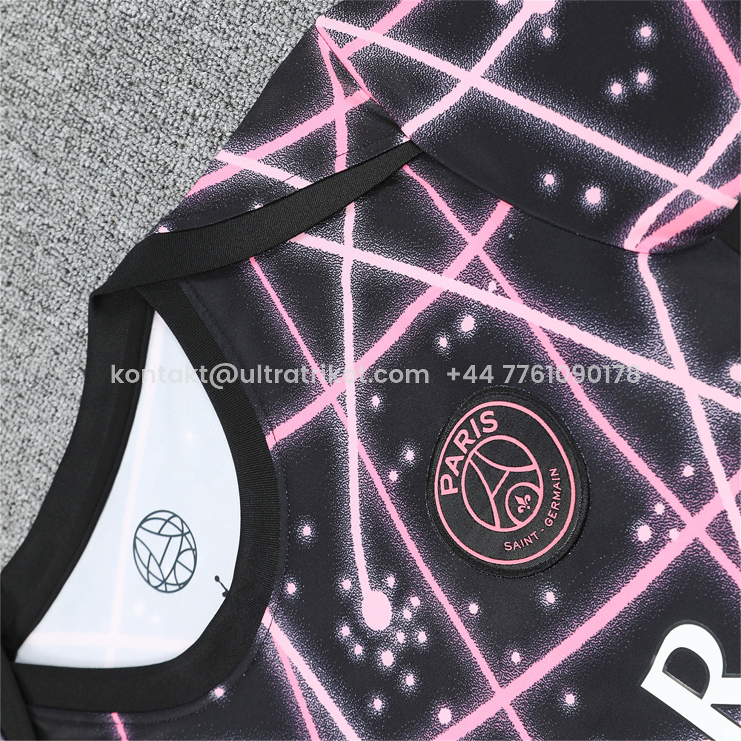 UltraTrikot-Paris Saint-Germain PSG 25-26 Short-Sleeve Training Set - Pink Fluorescent Rays Black Top & Black Shorts