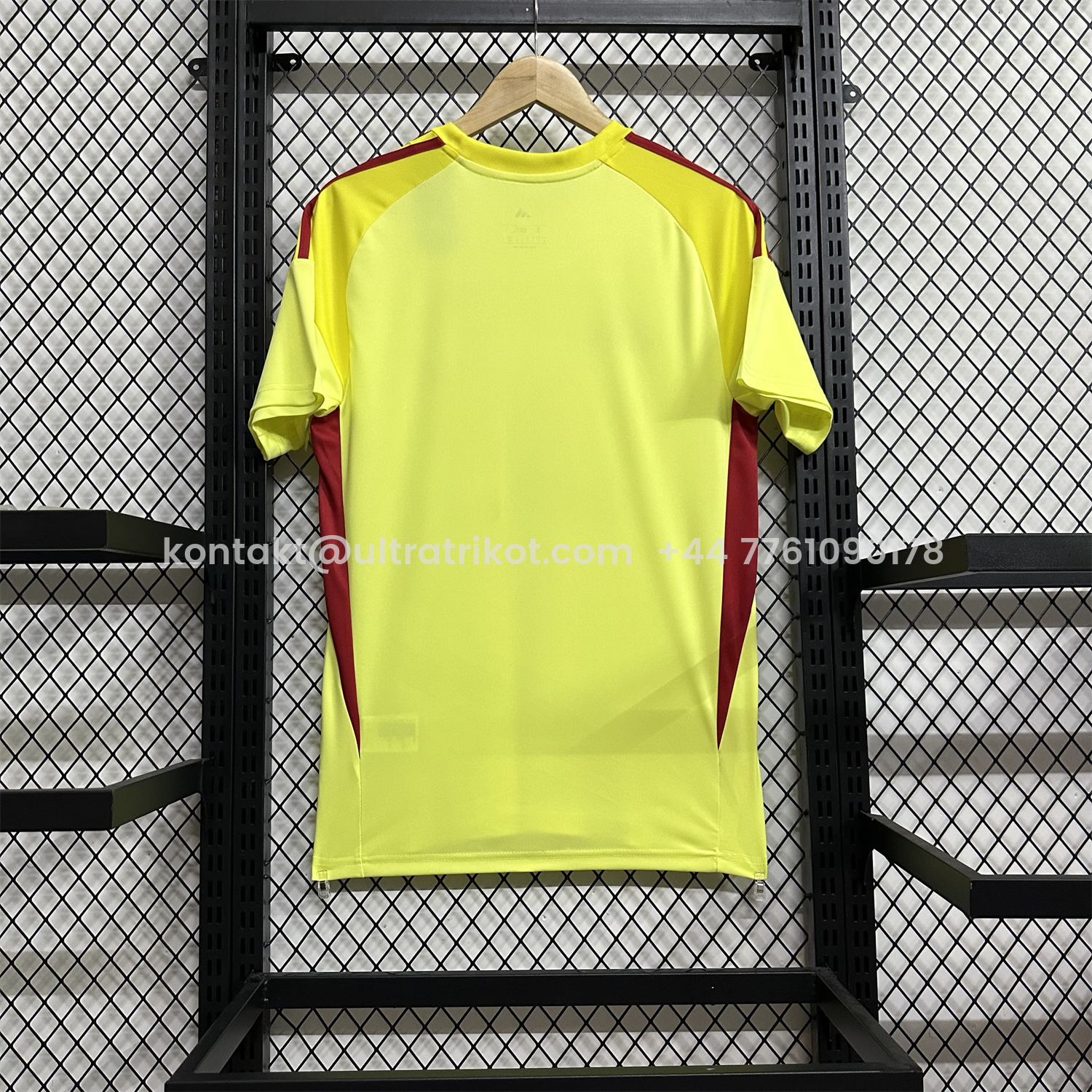 UltraTrikot-Celtic 25-26 Light Yellow Goalkeeper Jersey - Fans Version
