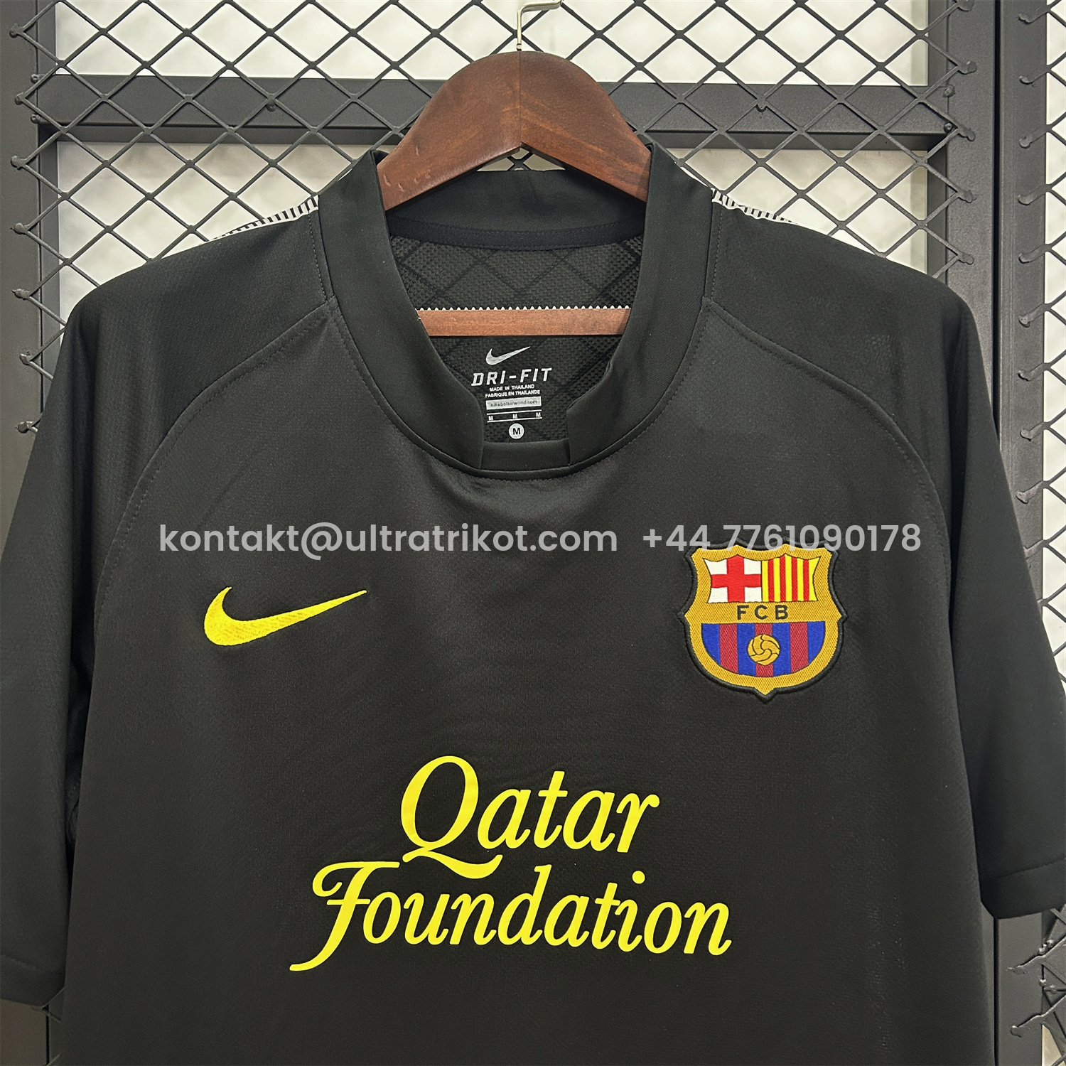 UltraTrikot-Retro Barcelona 11-12 Away Jersey