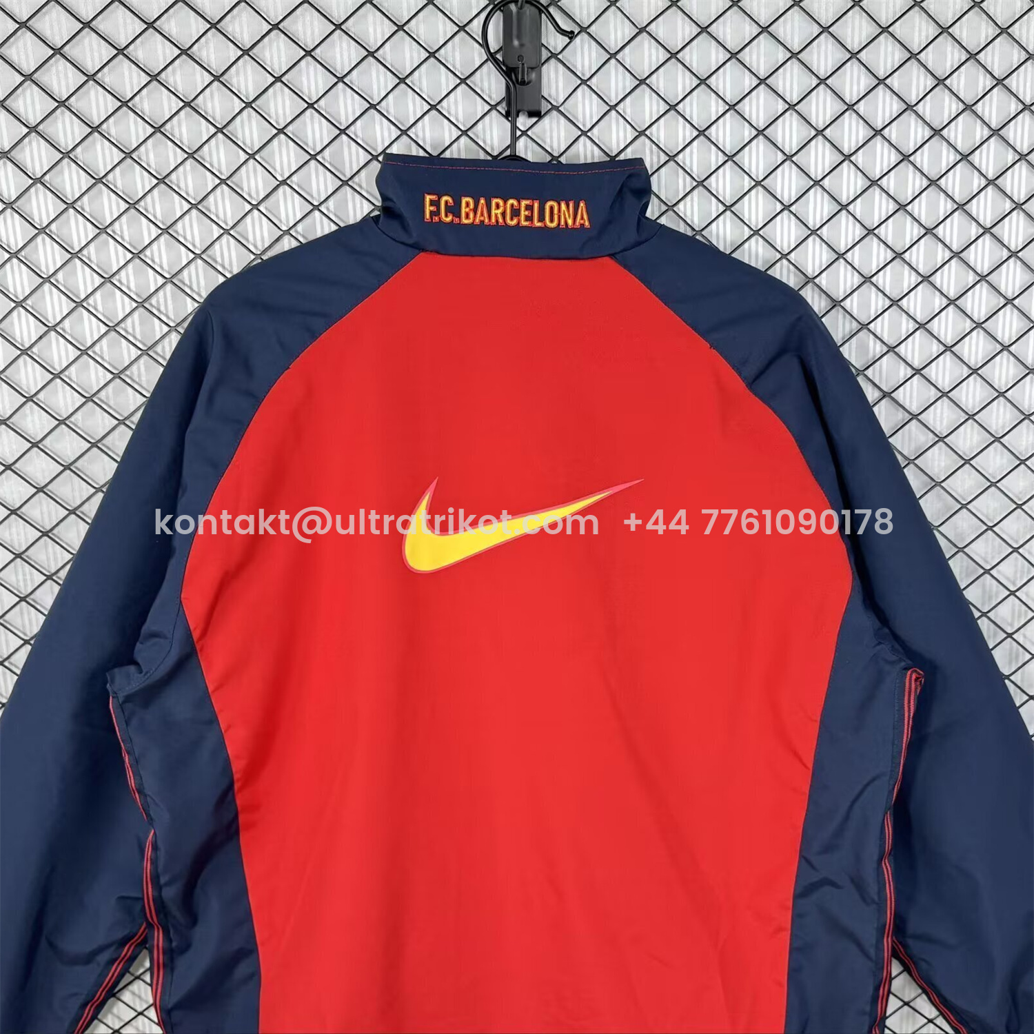 UltraTrikot-Retro Barcelona 1998-00 Home Windbreaker Jacket - Red