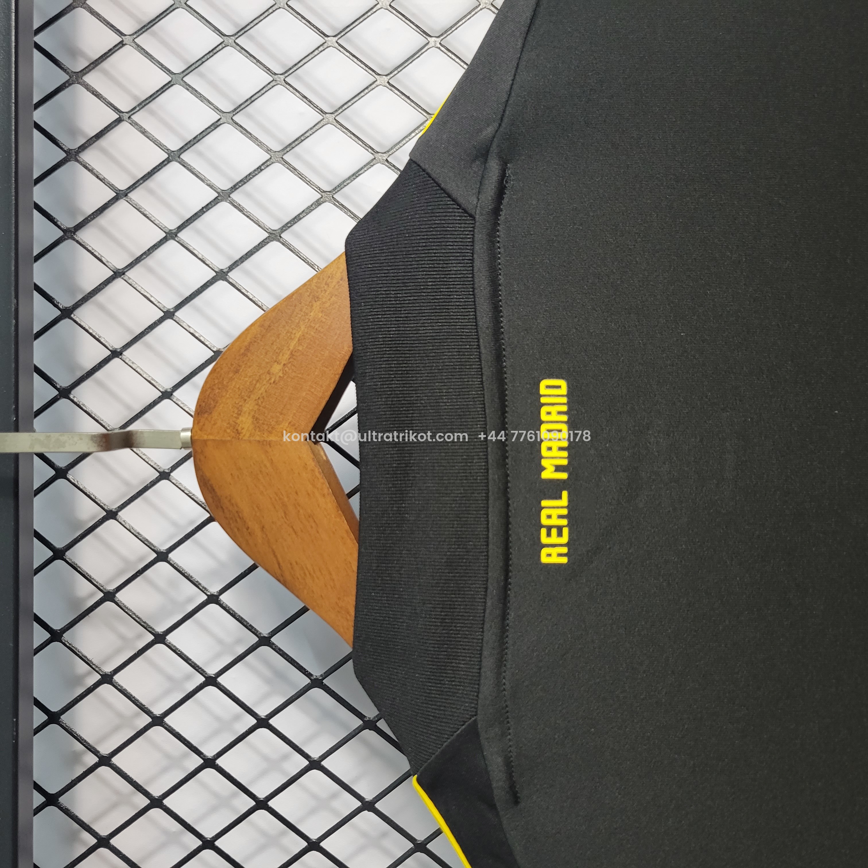 UltraTrikot-Retro Real Madrid 11-12 Black Goalkeeper Jersey