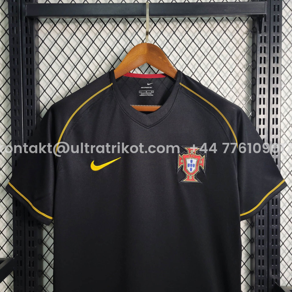 UltraTrikot-Retro Portugal 2006 Away Stadium Jersey
