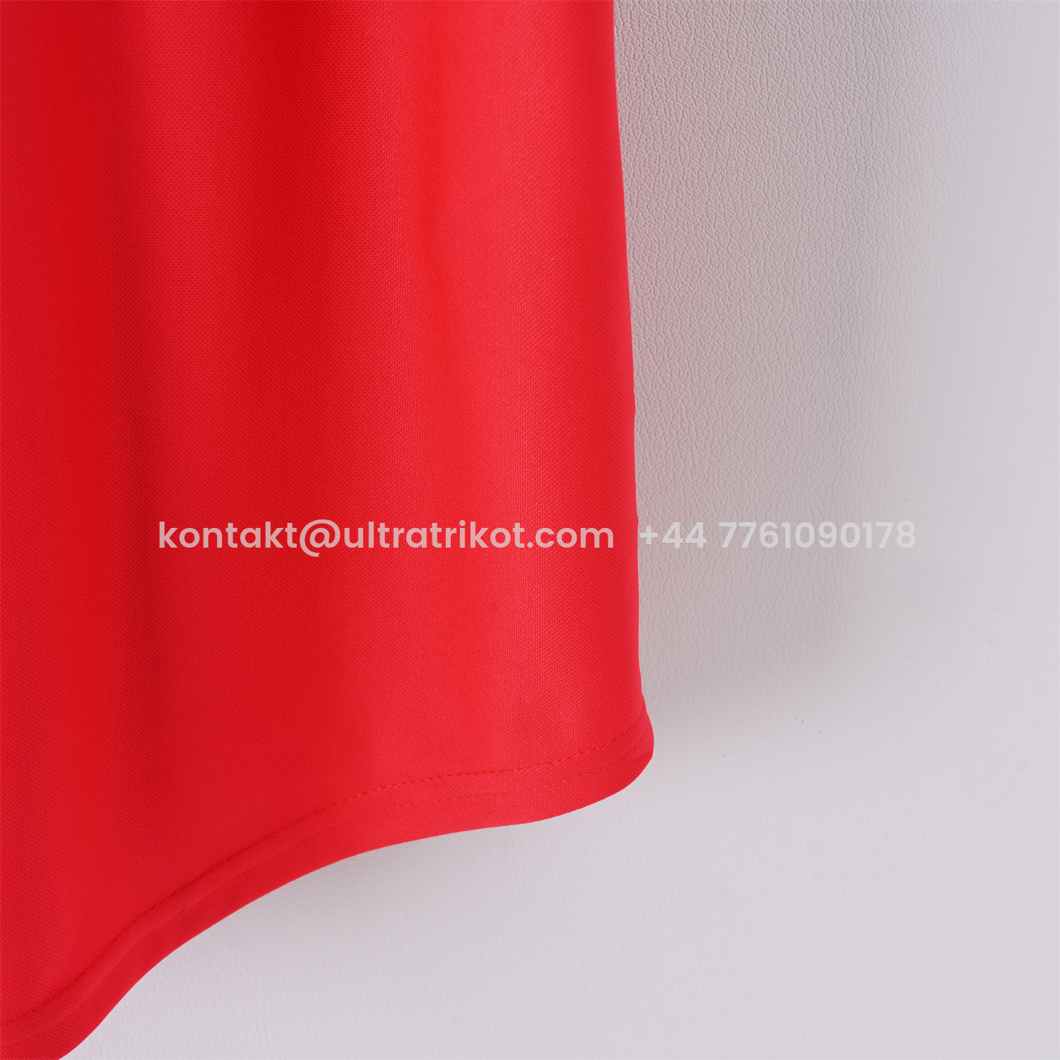 UltraTrikot-Retro Liver.pool 2000-01 Home Jersey