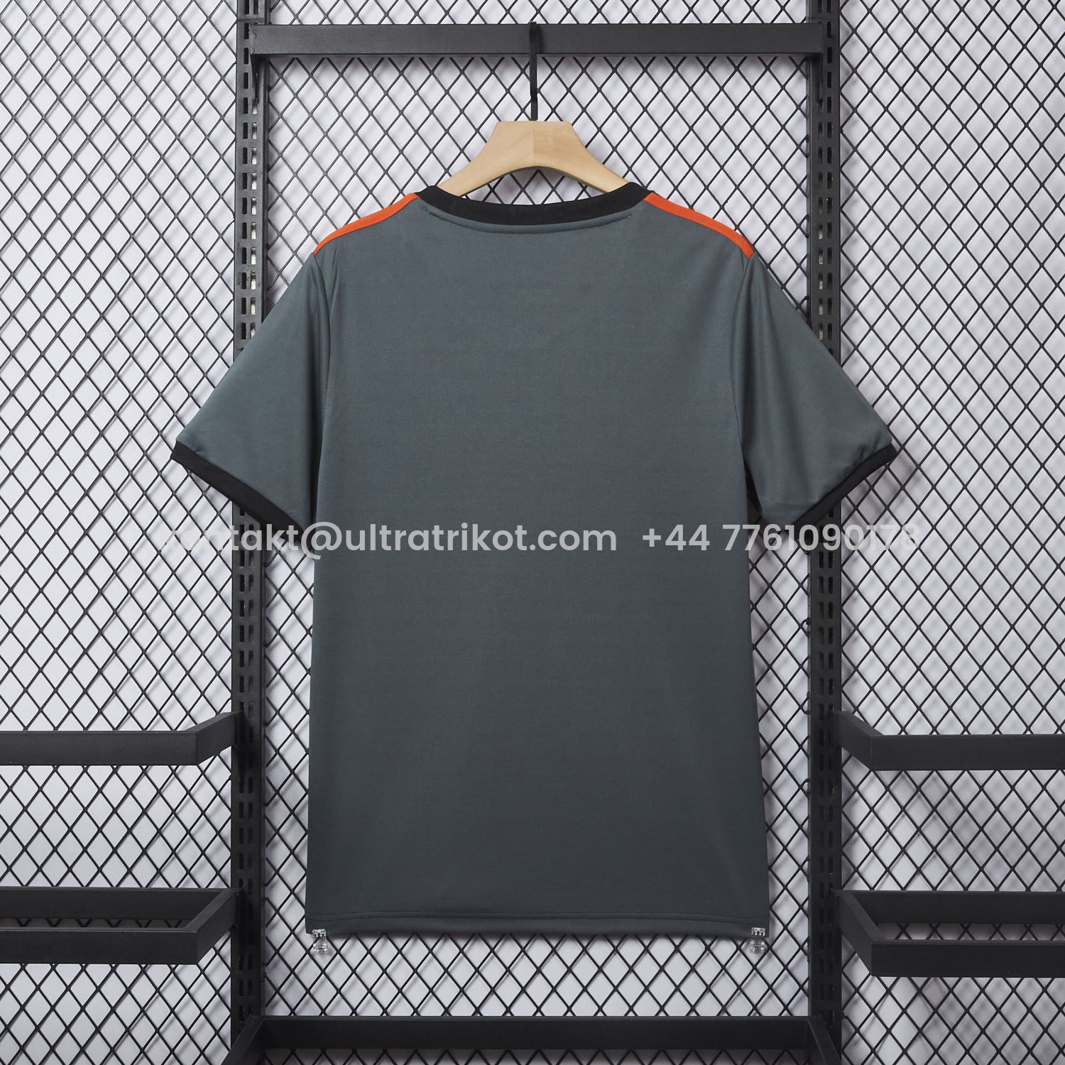 UltraTrikot-Retro Bayern Munich 2016-17 Away Jersey