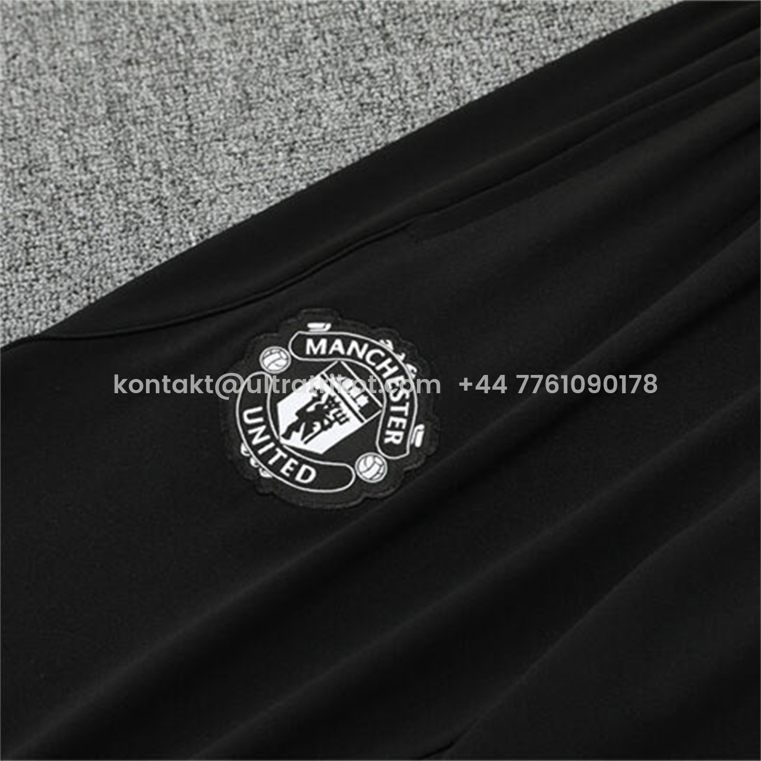 UltraTrikot-Manchester United 25-26 Long Sleeve Training Set - White Top & Black Pants